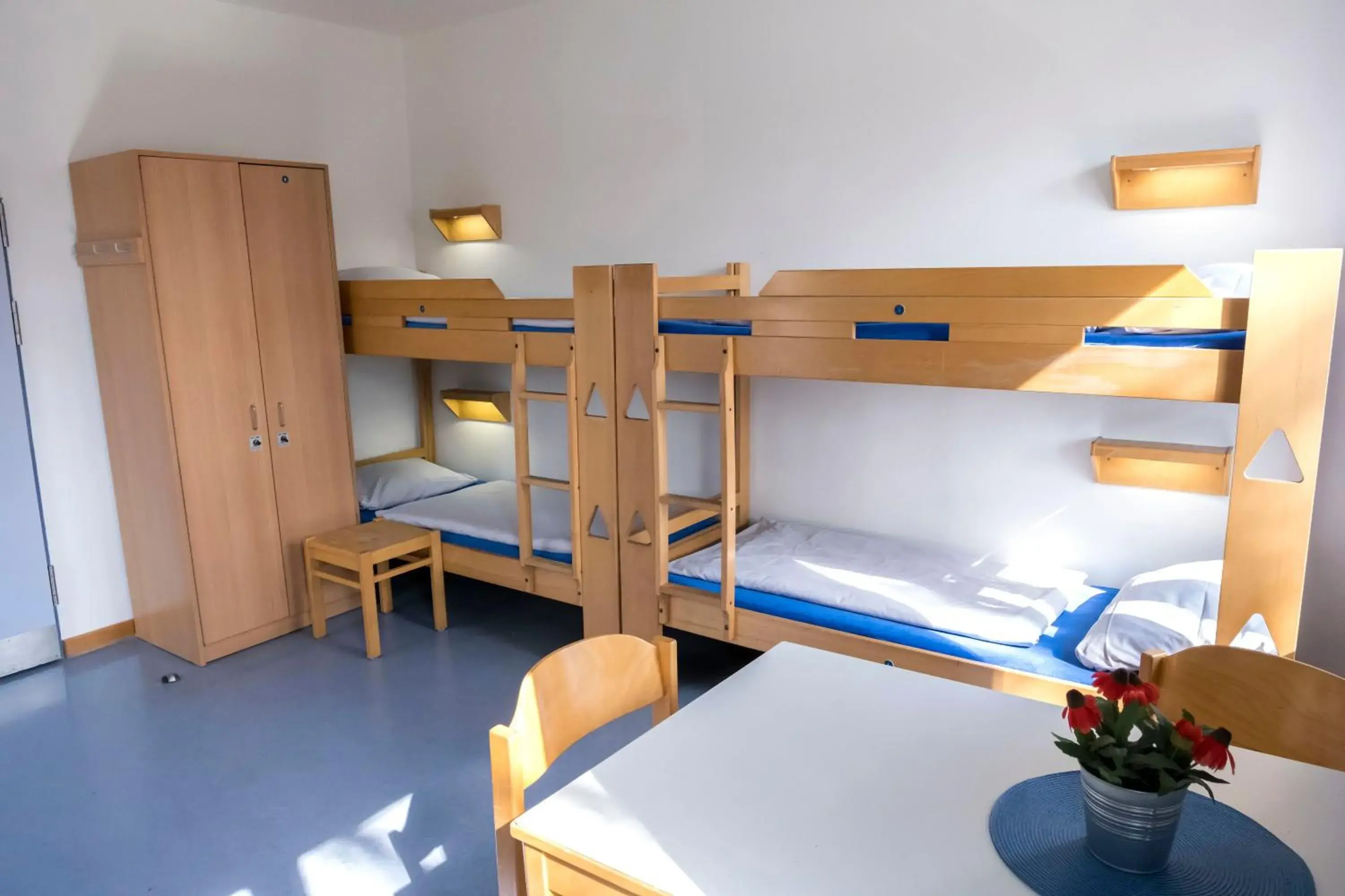 Family Room with Shared Bathroom in Jugendherberge Lübeck Vor dem Burgtor Family Room with Shared Bathroom in Jugendherberge Lübeck Vor dem Burgtor