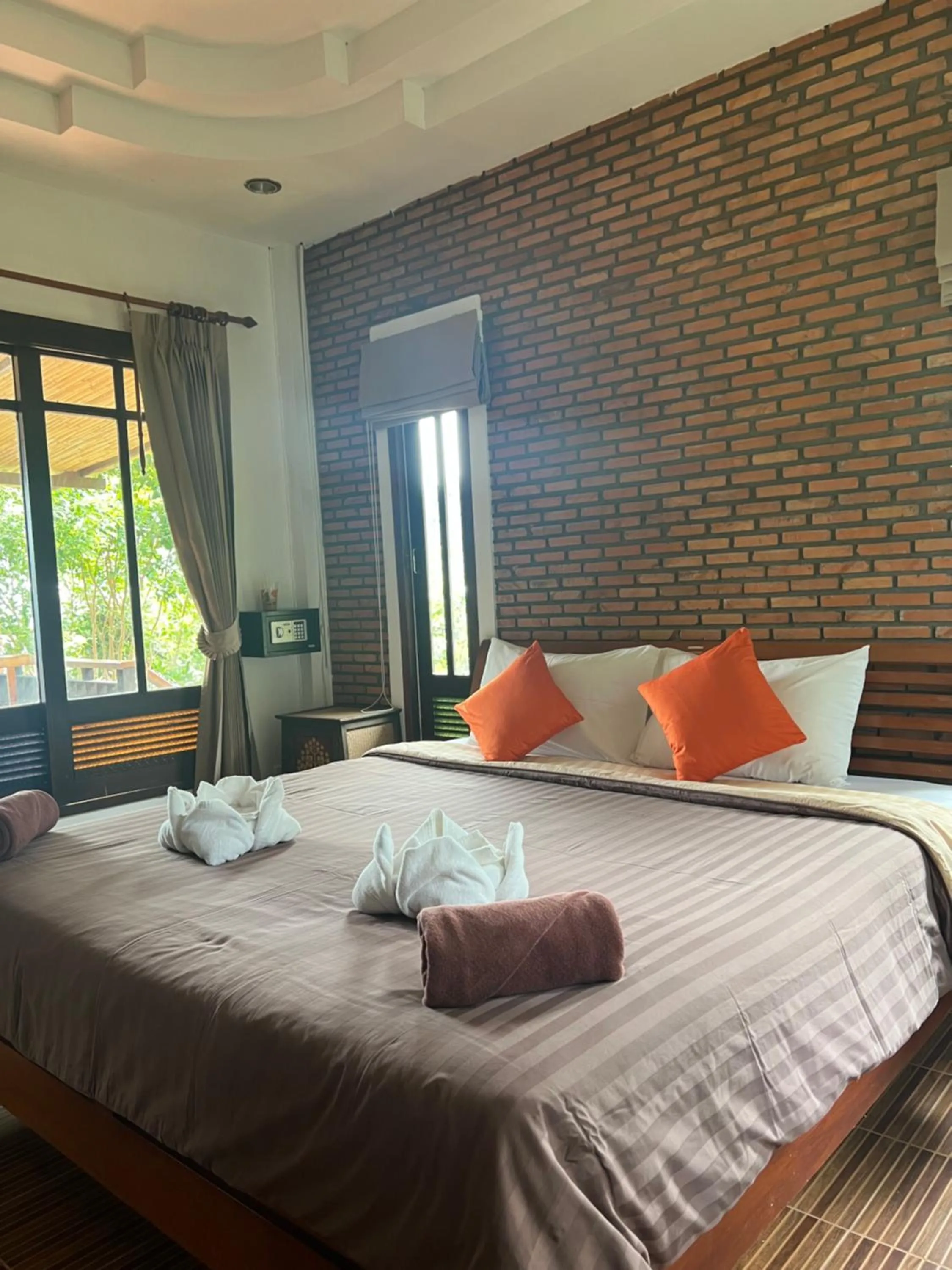 Bed in Tanote Villa SHA Extra Plus