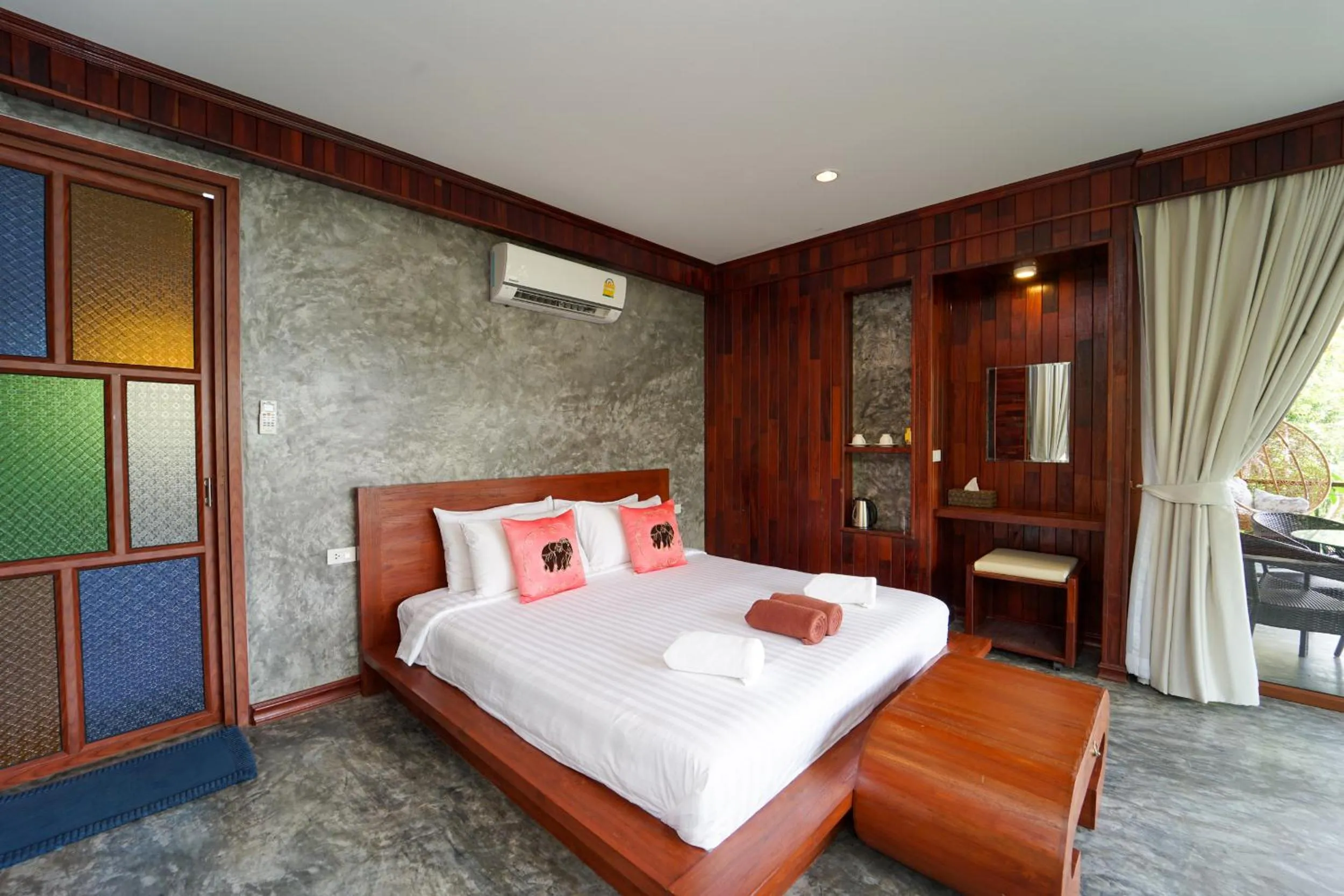 Bedroom, Bed in Tanote Villa SHA Extra Plus