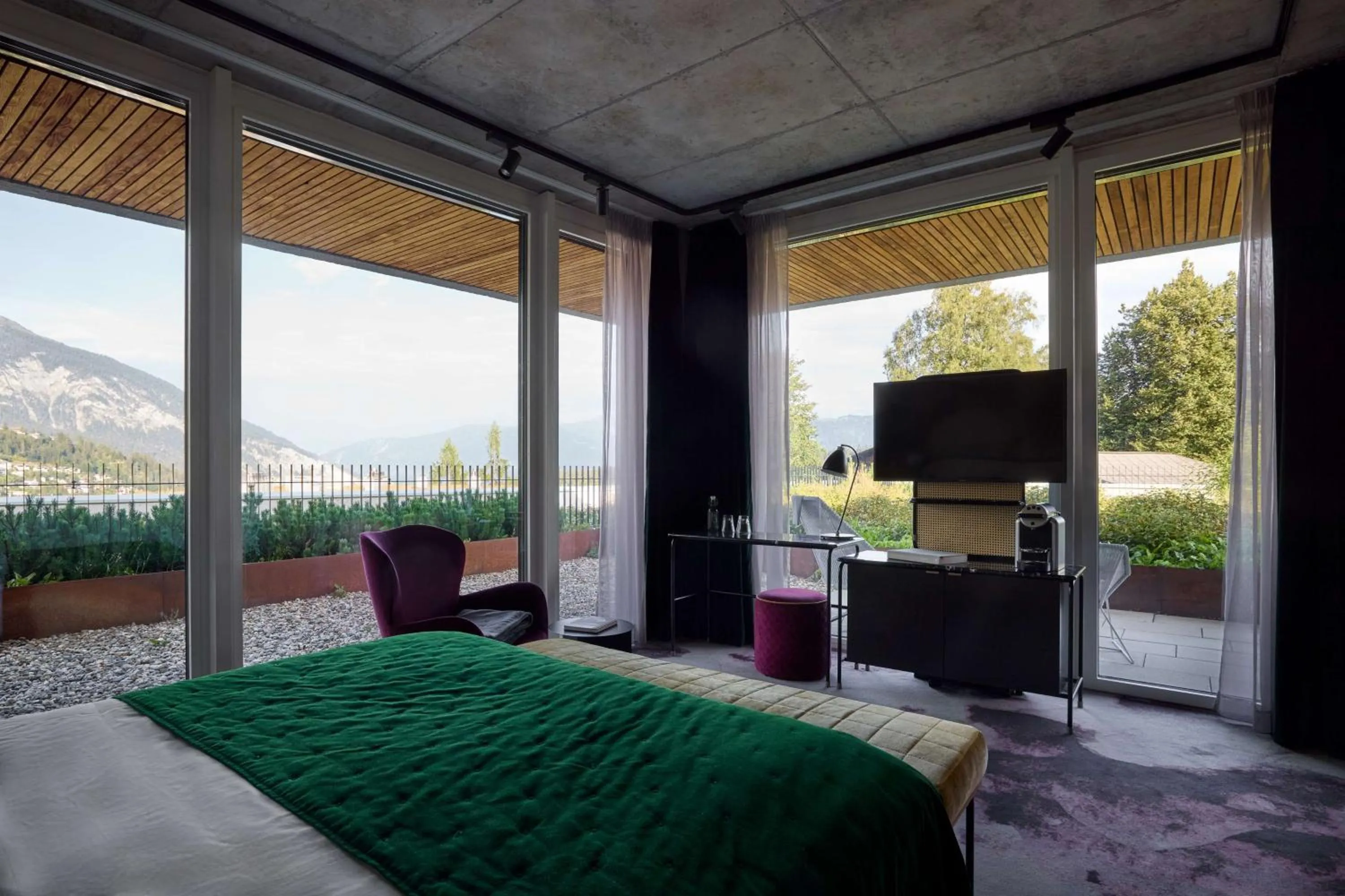 Bedroom, Bed in The Hide Flims Hotel