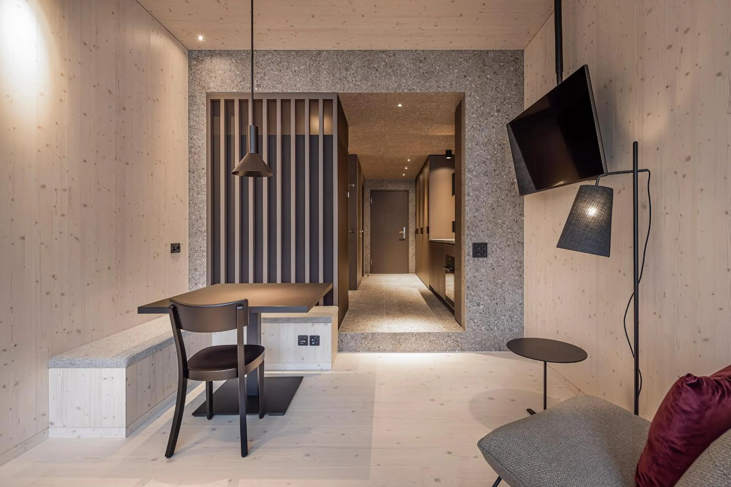 Communal lounge/ TV room in The Hide Flims Hotel