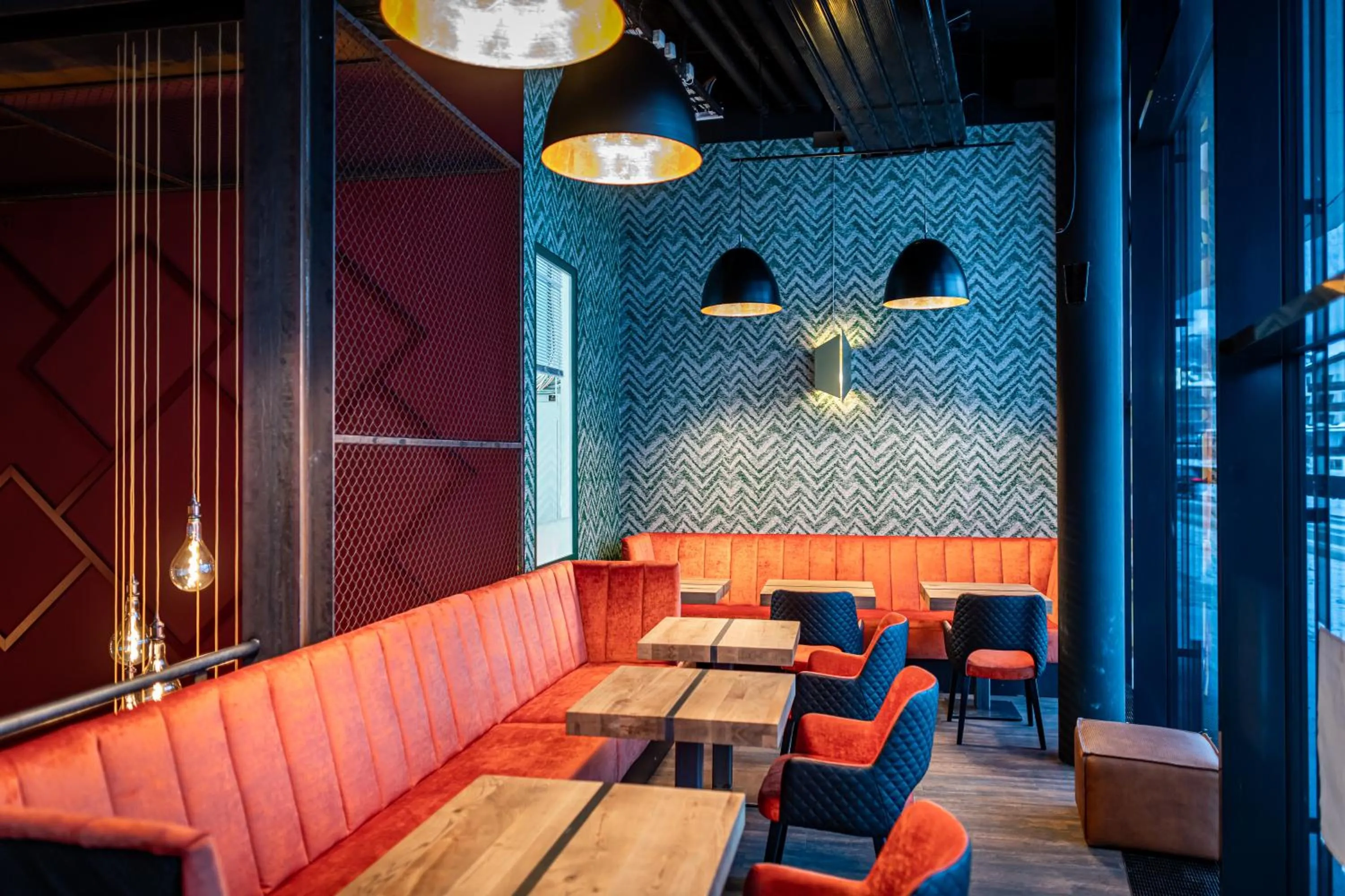 Lounge or bar in The Hide Flims Hotel