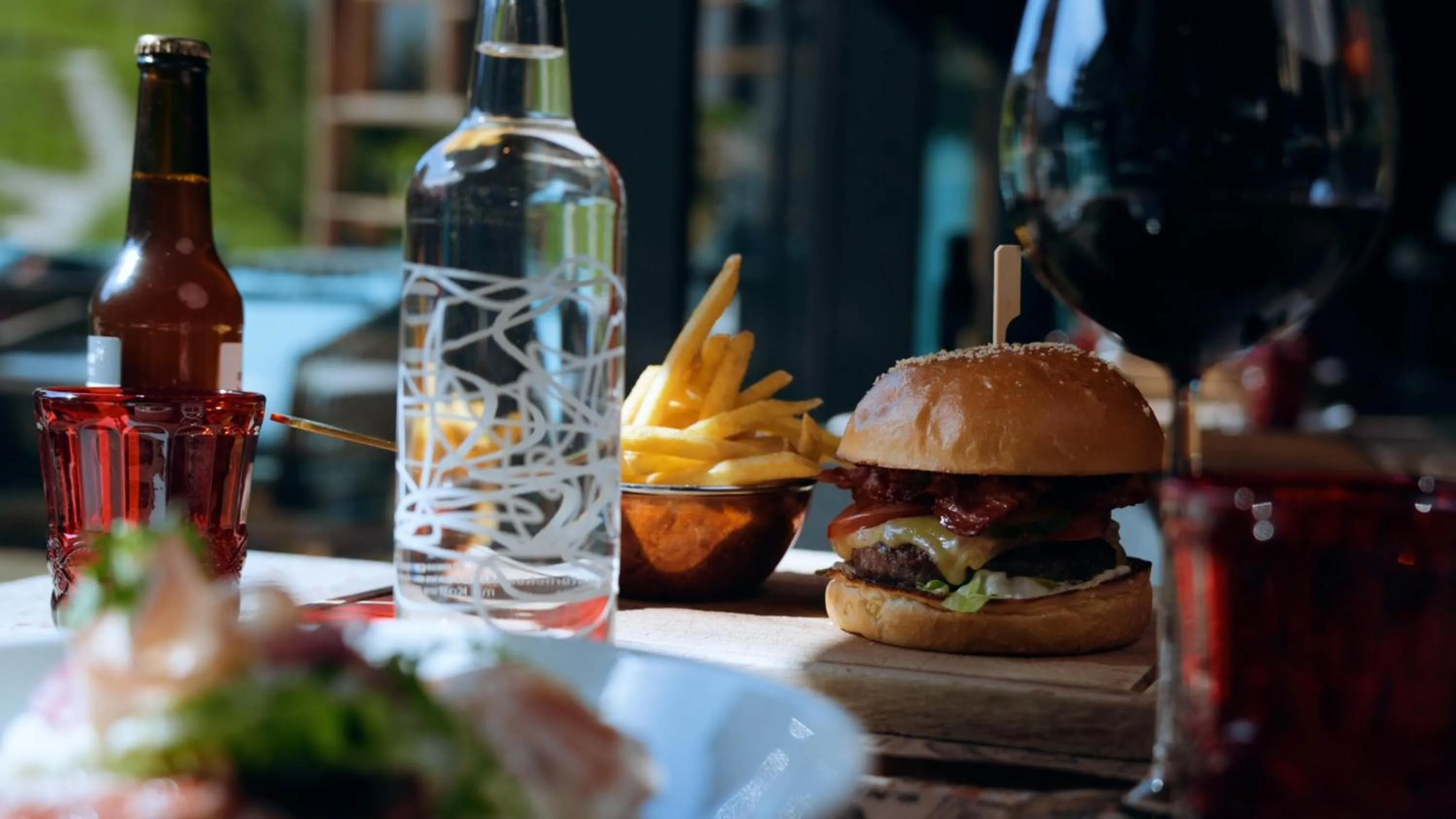 Restaurant/places to eat in Me and All Hotel Flims, by Hyatt