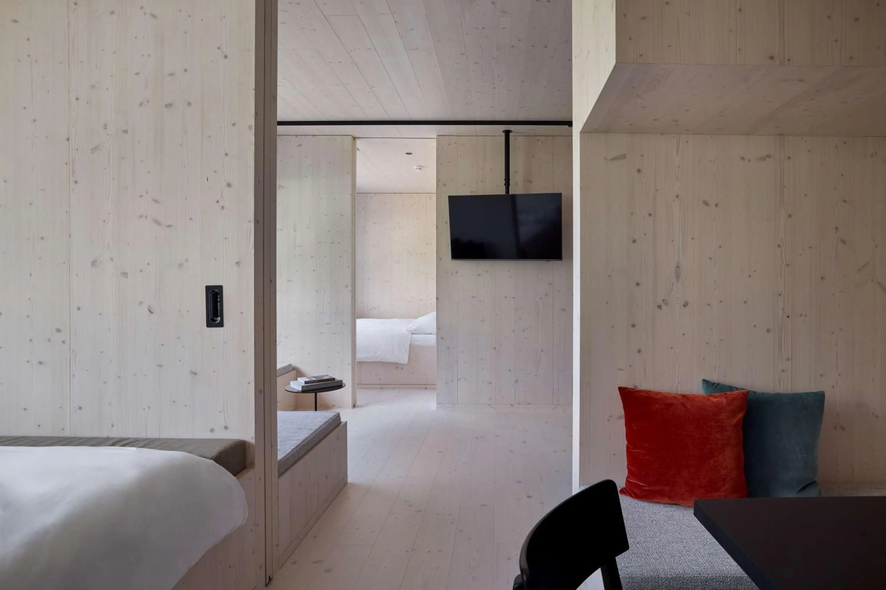 Photo of the whole room, Bed in The Hide Flims Hotel