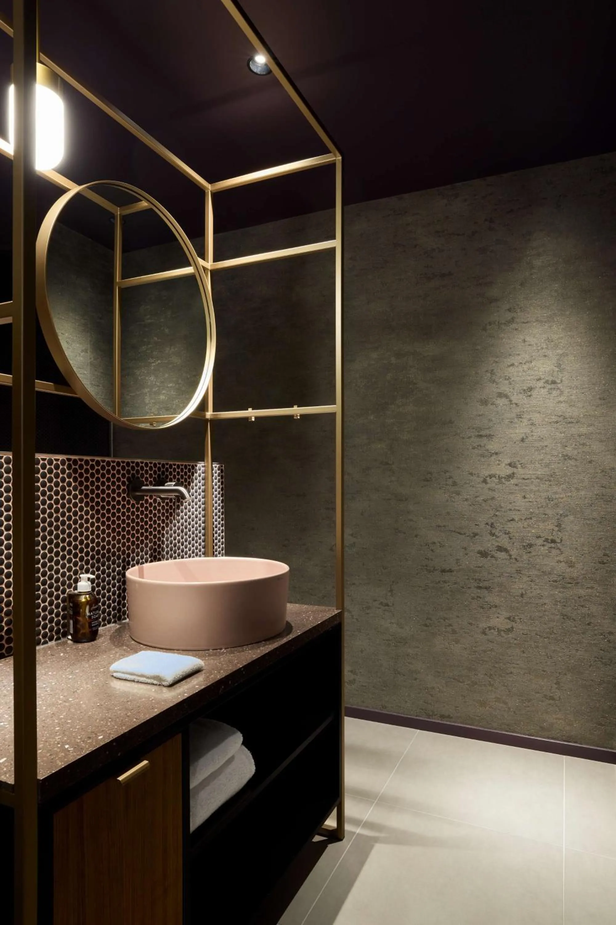 Bathroom in The Hide Flims Hotel