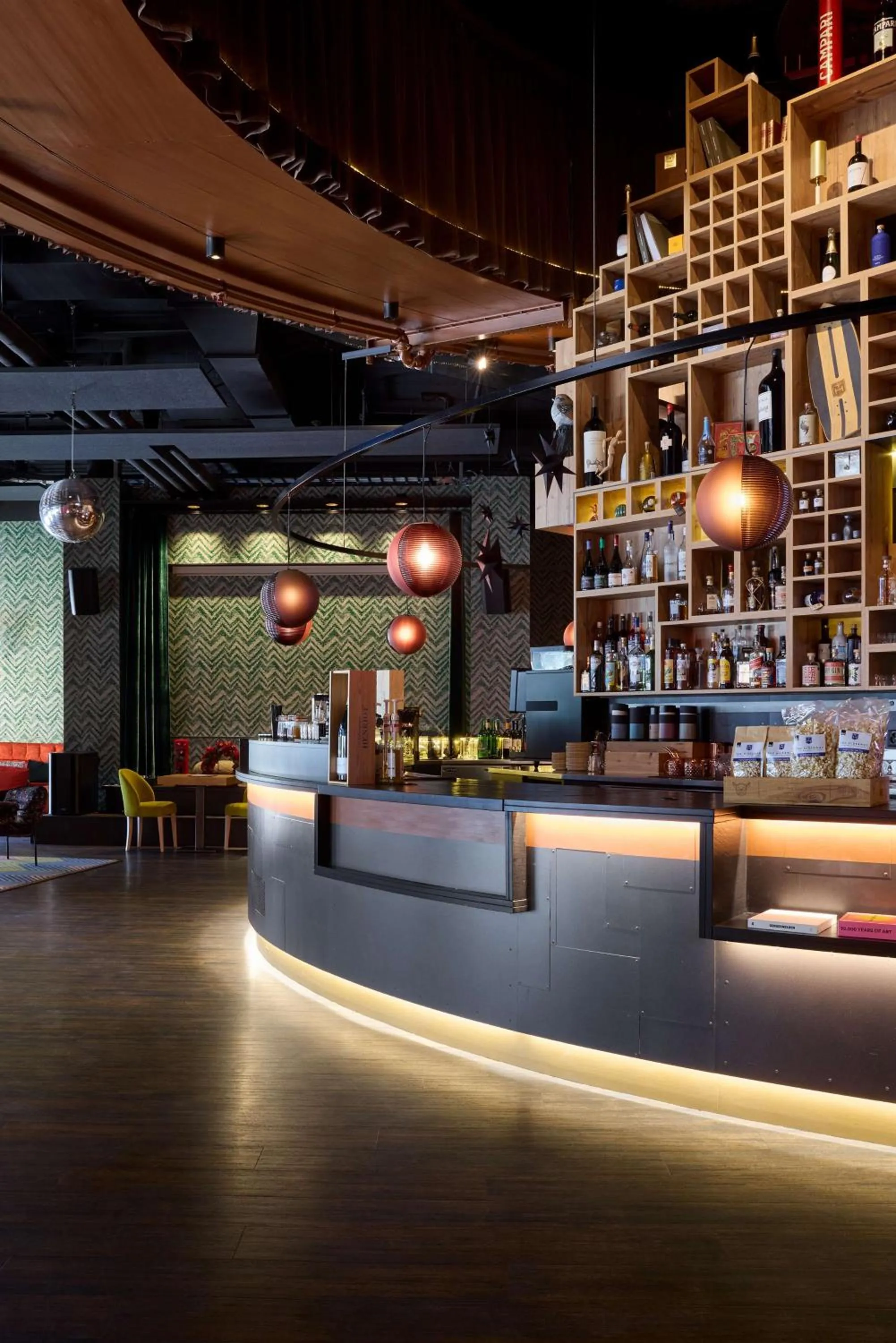 Lounge or bar in The Hide Flims Hotel