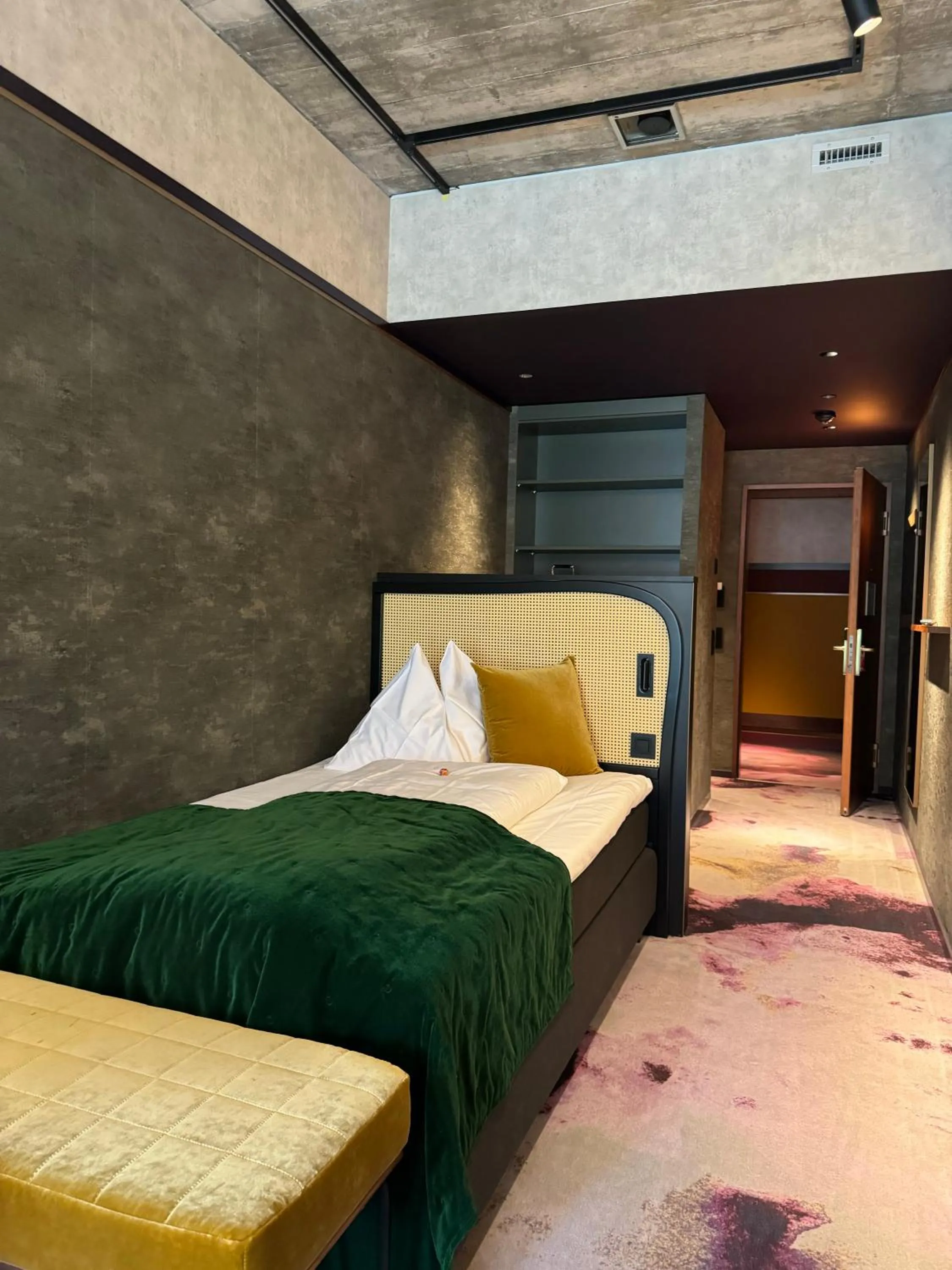 Photo of the whole room, Bed in The Hide Flims Hotel