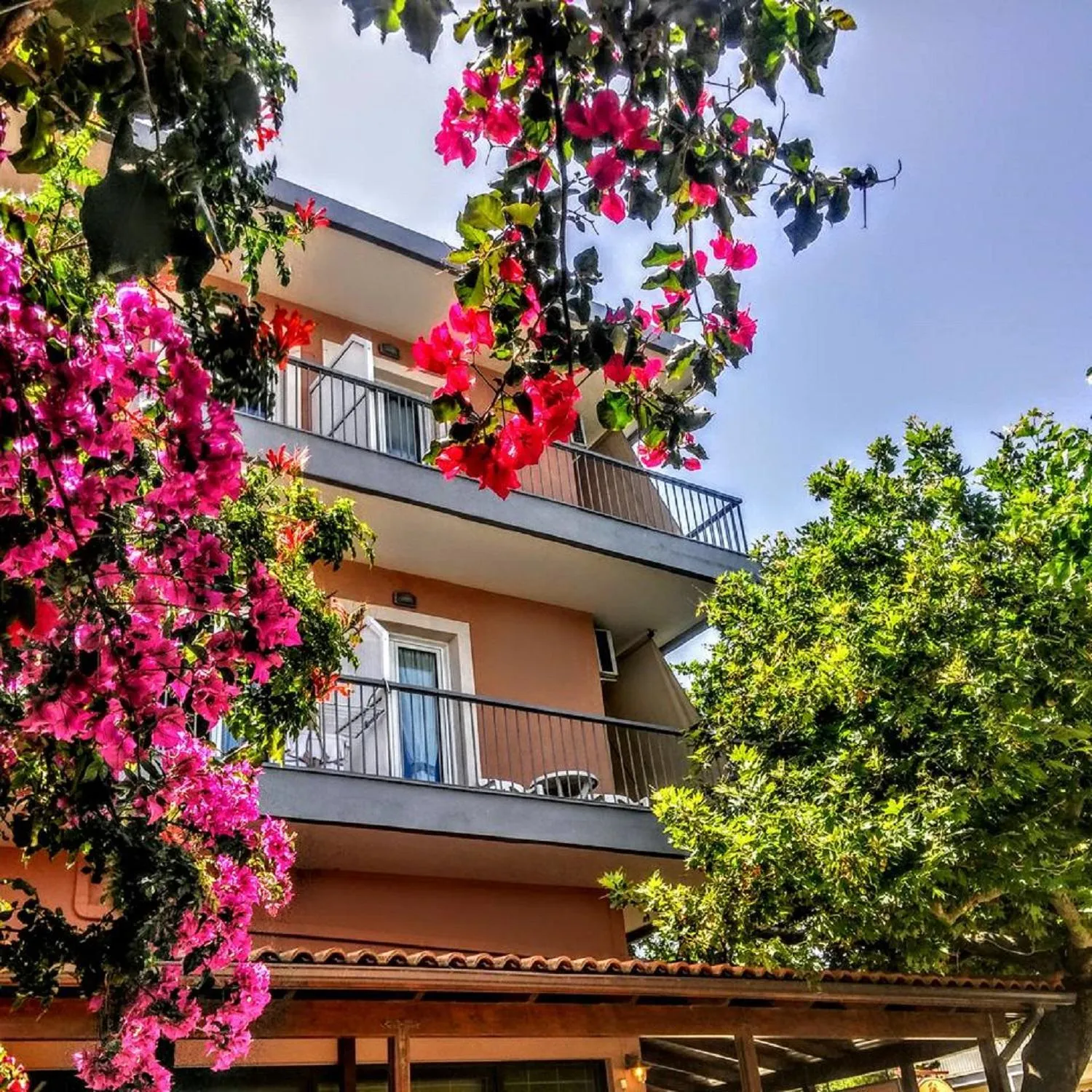 Property building in Castella Beach