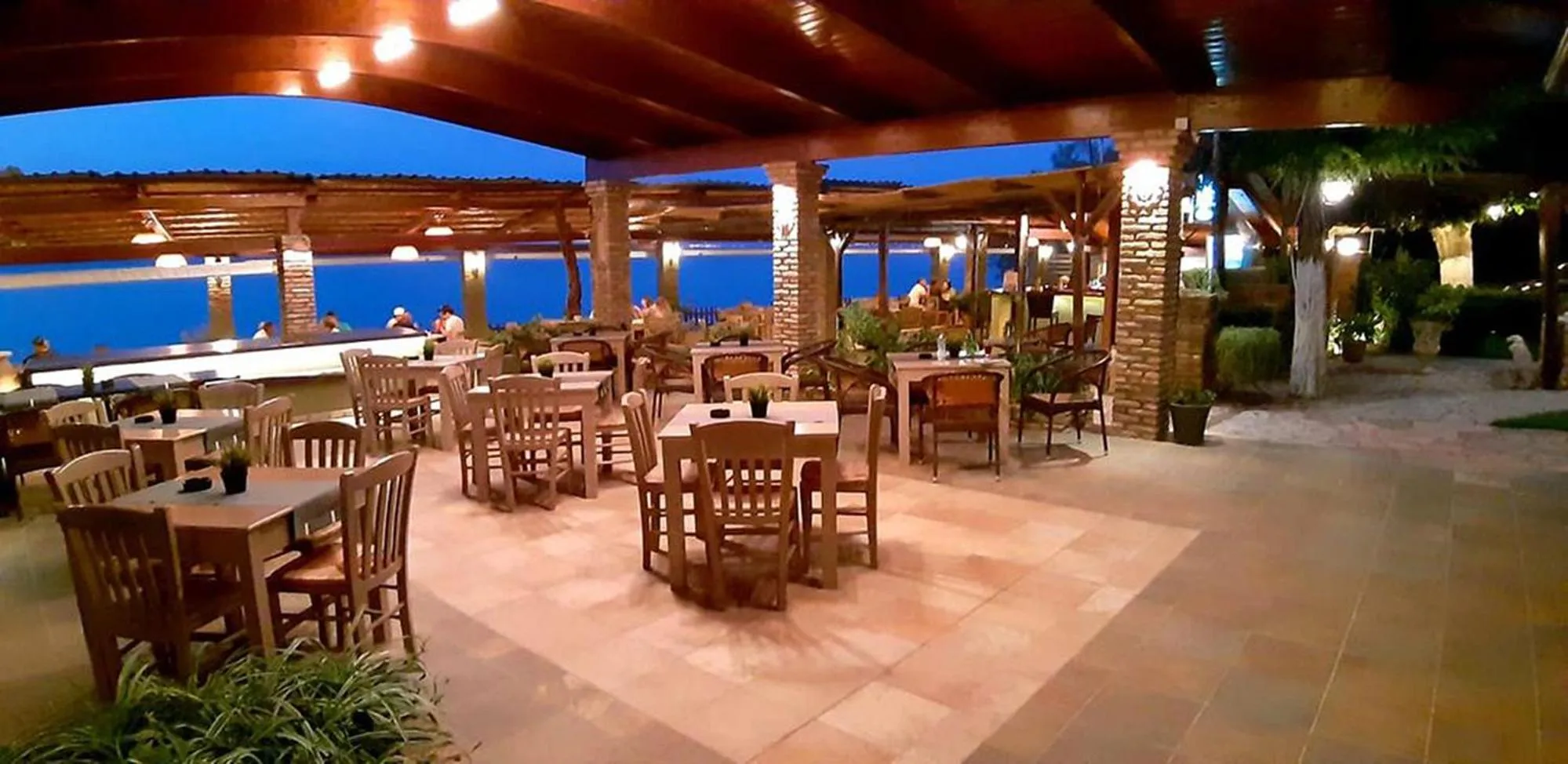 Restaurant/places to eat in Castella Beach