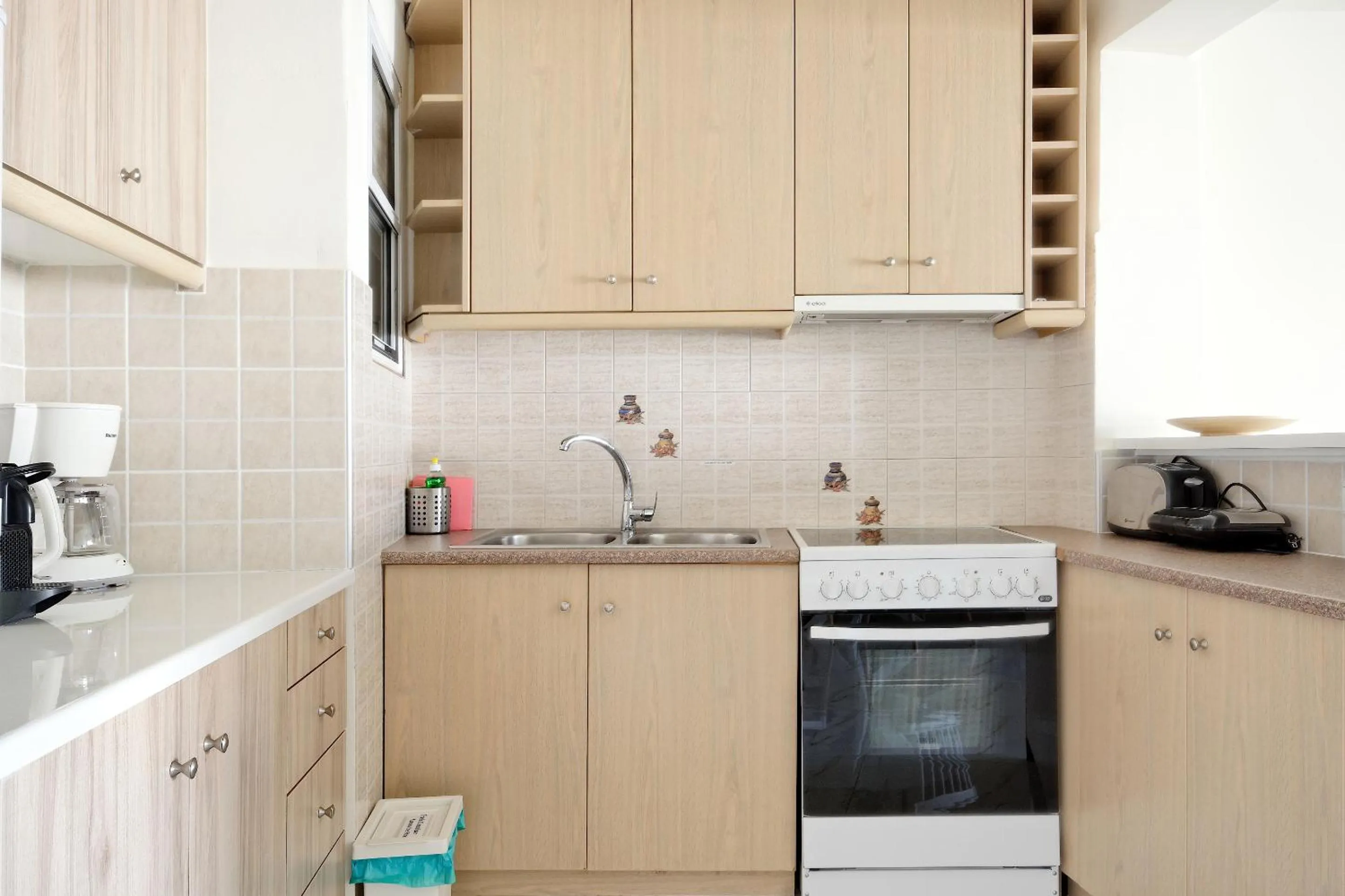 Coffee/tea facilities in Athens Heartbeat