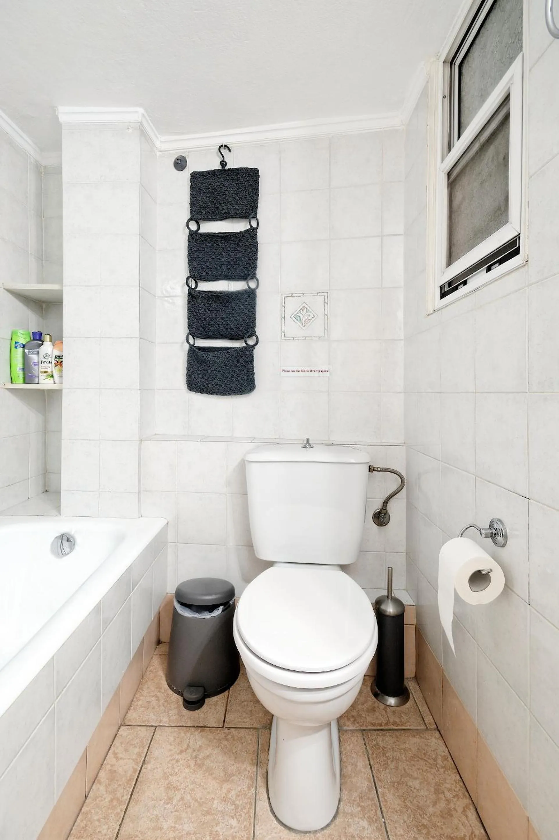 Bathroom in Athens Heartbeat