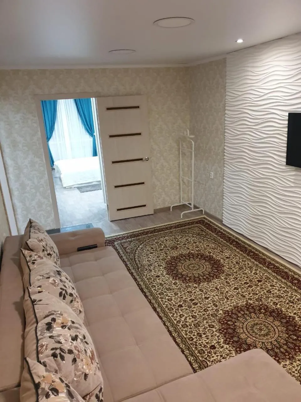 Apartment on Metallurgov 32