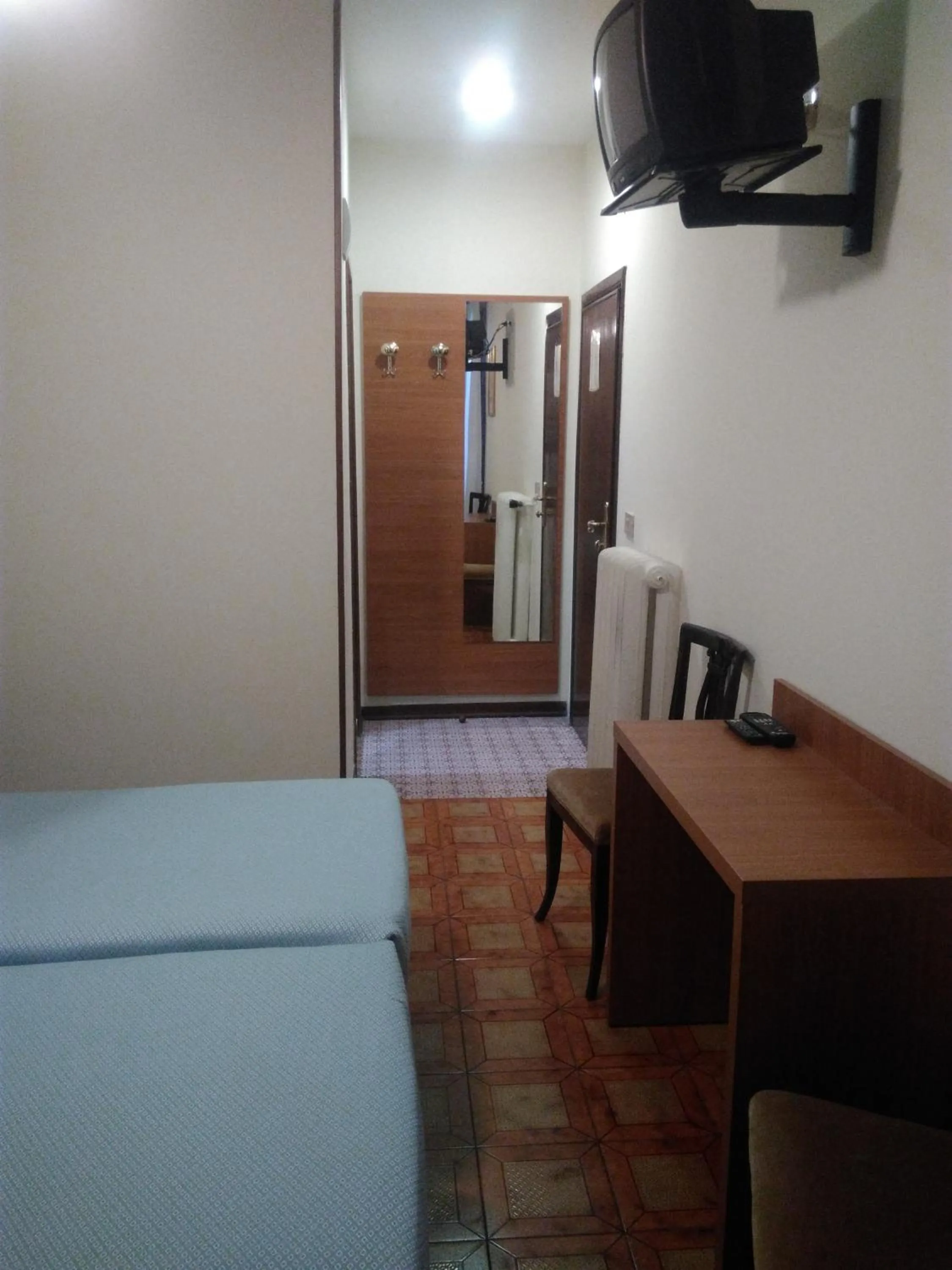 Photo of the whole room in Albergo Al Gobbo