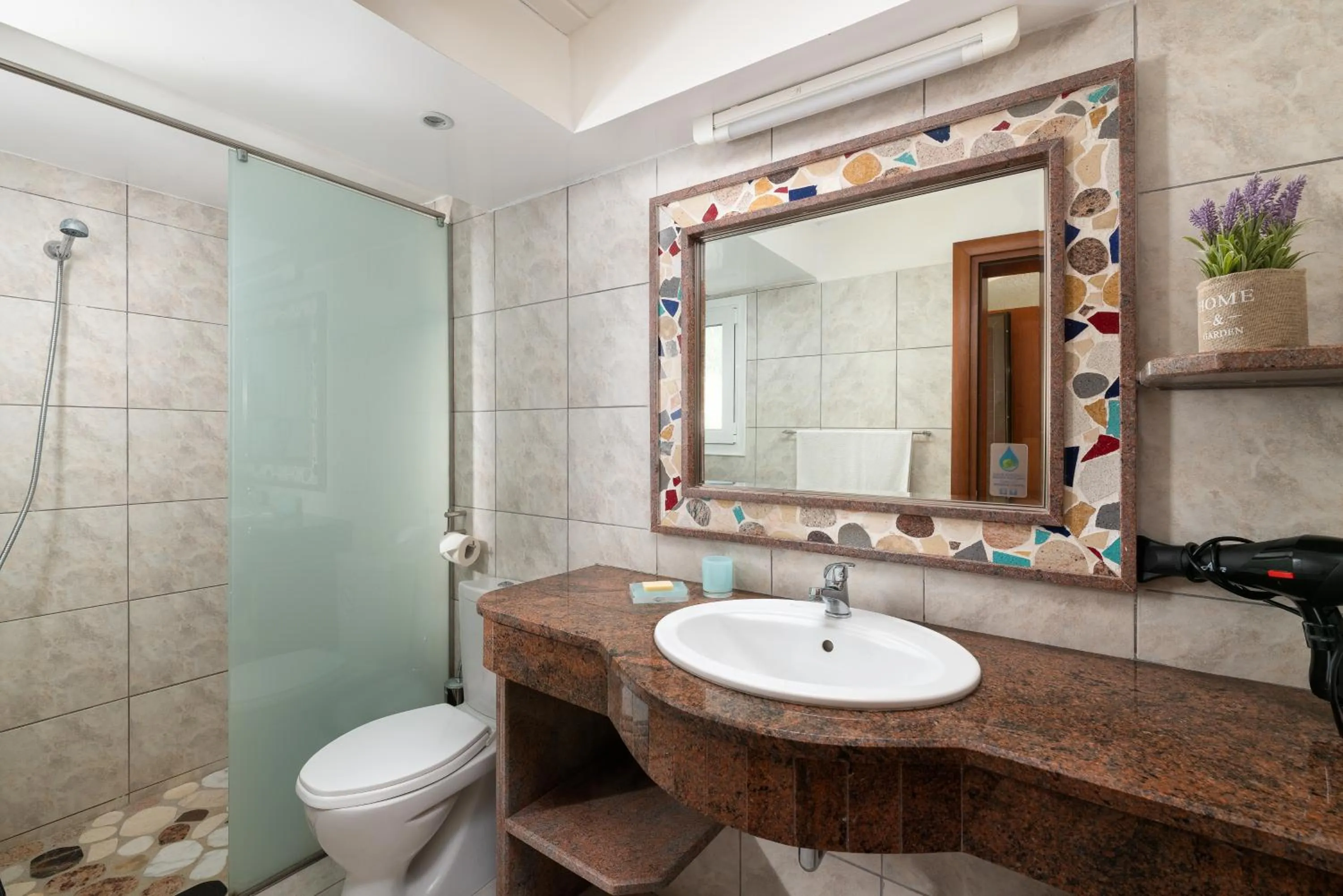 Shower in Elefteria Apts & Suites