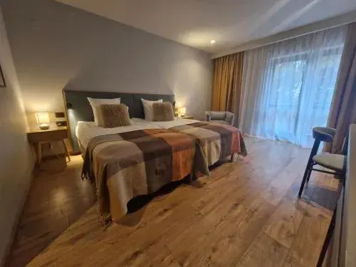 Twin Room with Panoramic View and Spa Access - Villa Forest (annex building) in Balvanyos Resort - Peakture Hotel & Grand Hotel Balvanyos Twin Room with Panoramic View and Spa Access - Villa Forest (annex building) in Balvanyos Resort - Peakture Hotel & Grand Hotel Balvanyos