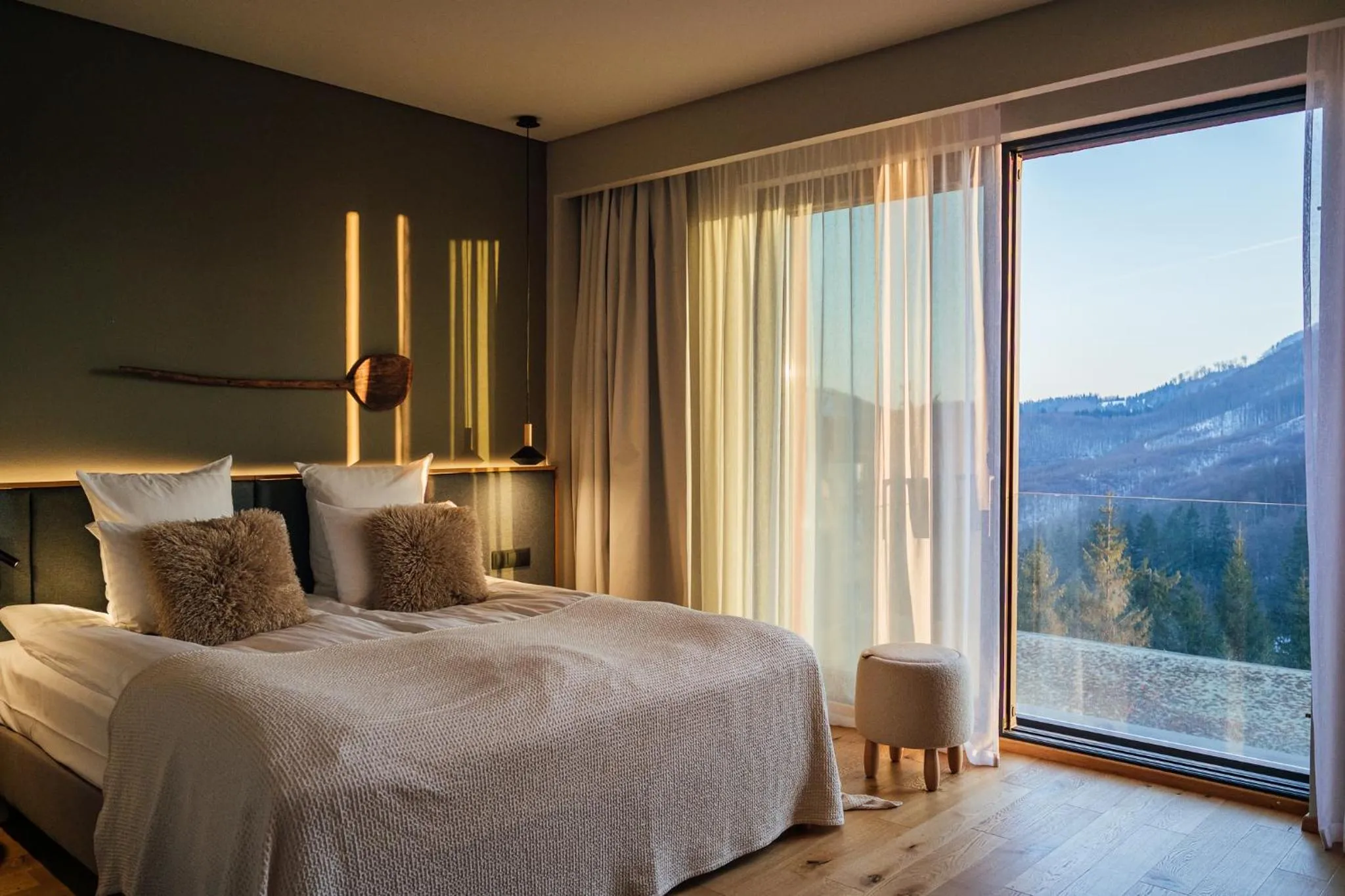 Bedroom, Bed in Balvanyos Resort - Peakture Hotel & Grand Hotel Balvanyos