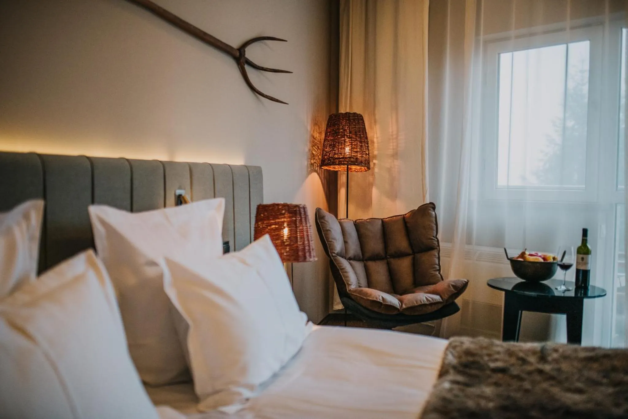 Seating area, Bed in Balvanyos Resort - Peakture Hotel & Grand Hotel Balvanyos