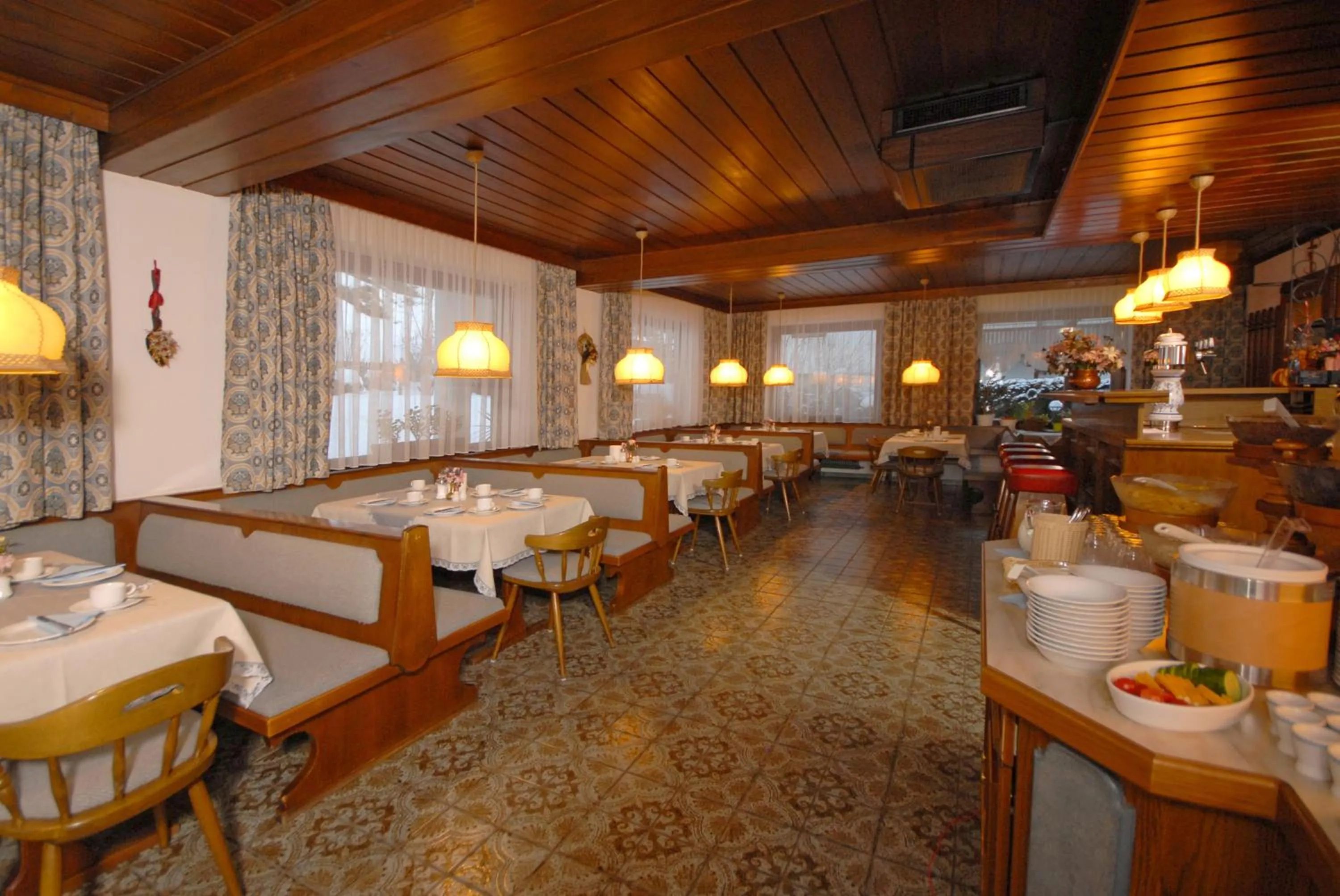 Restaurant/places to eat in Pension Riedlsperger