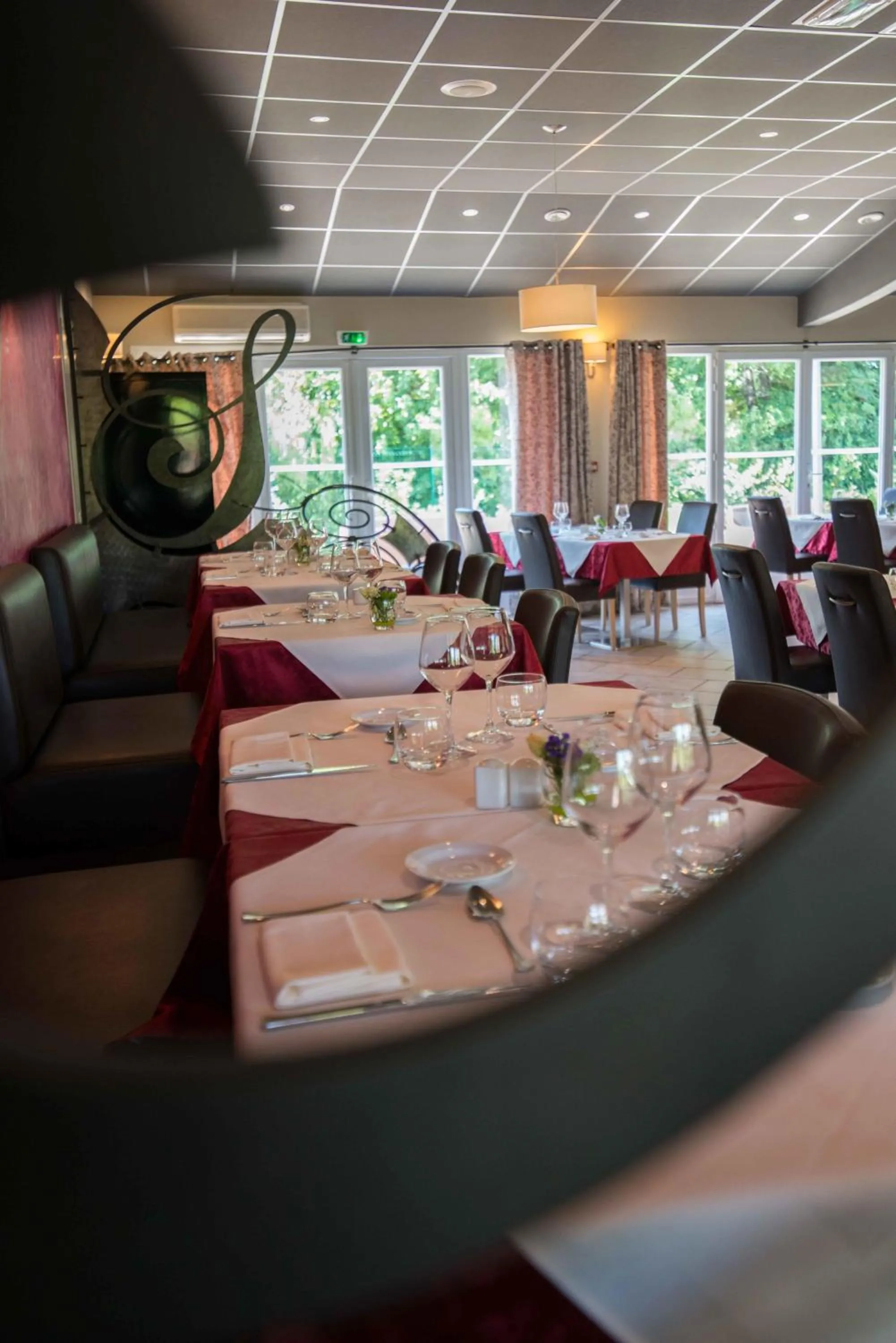 Restaurant/places to eat in La Saleine