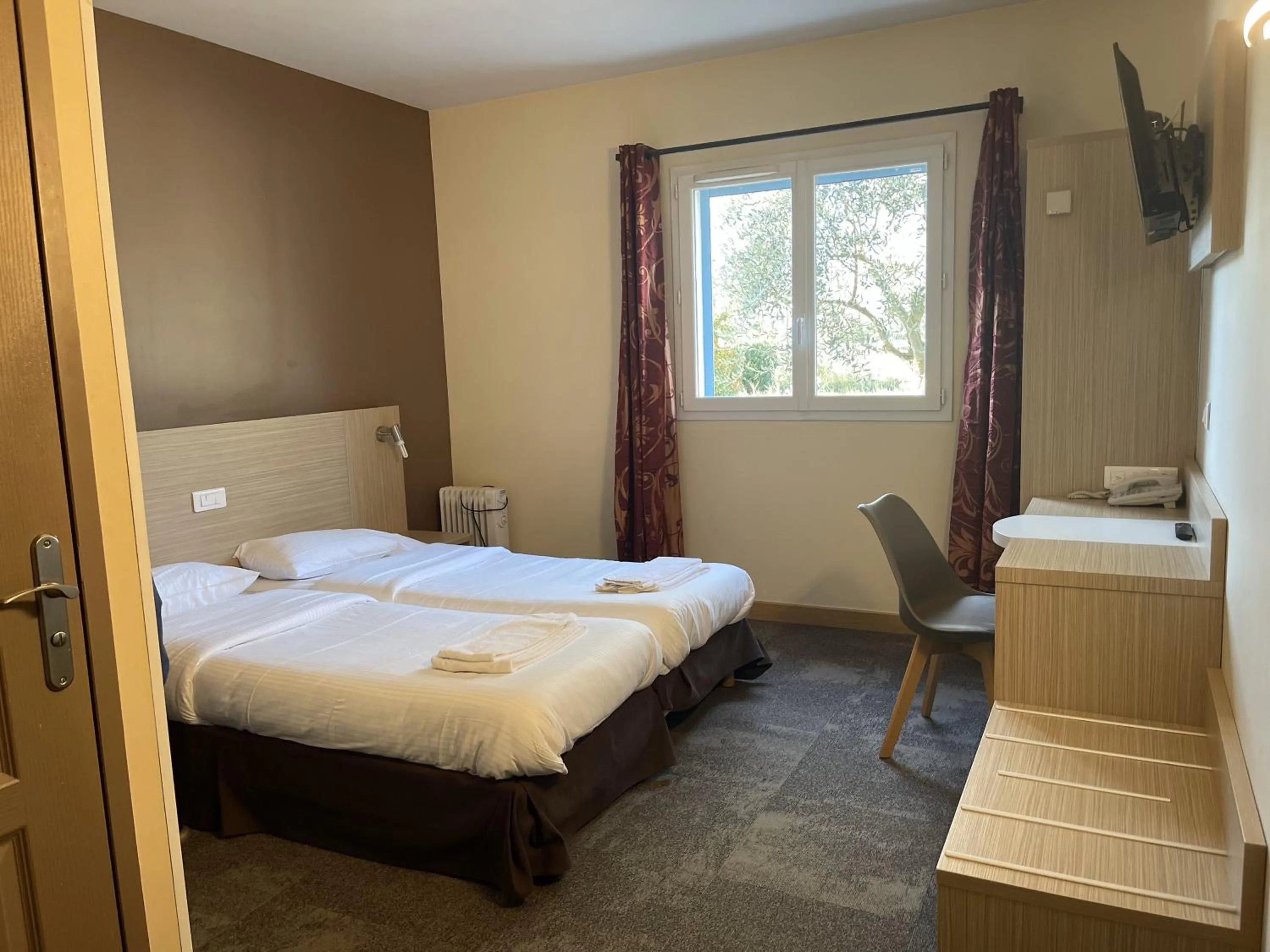 Bed in La Saleine