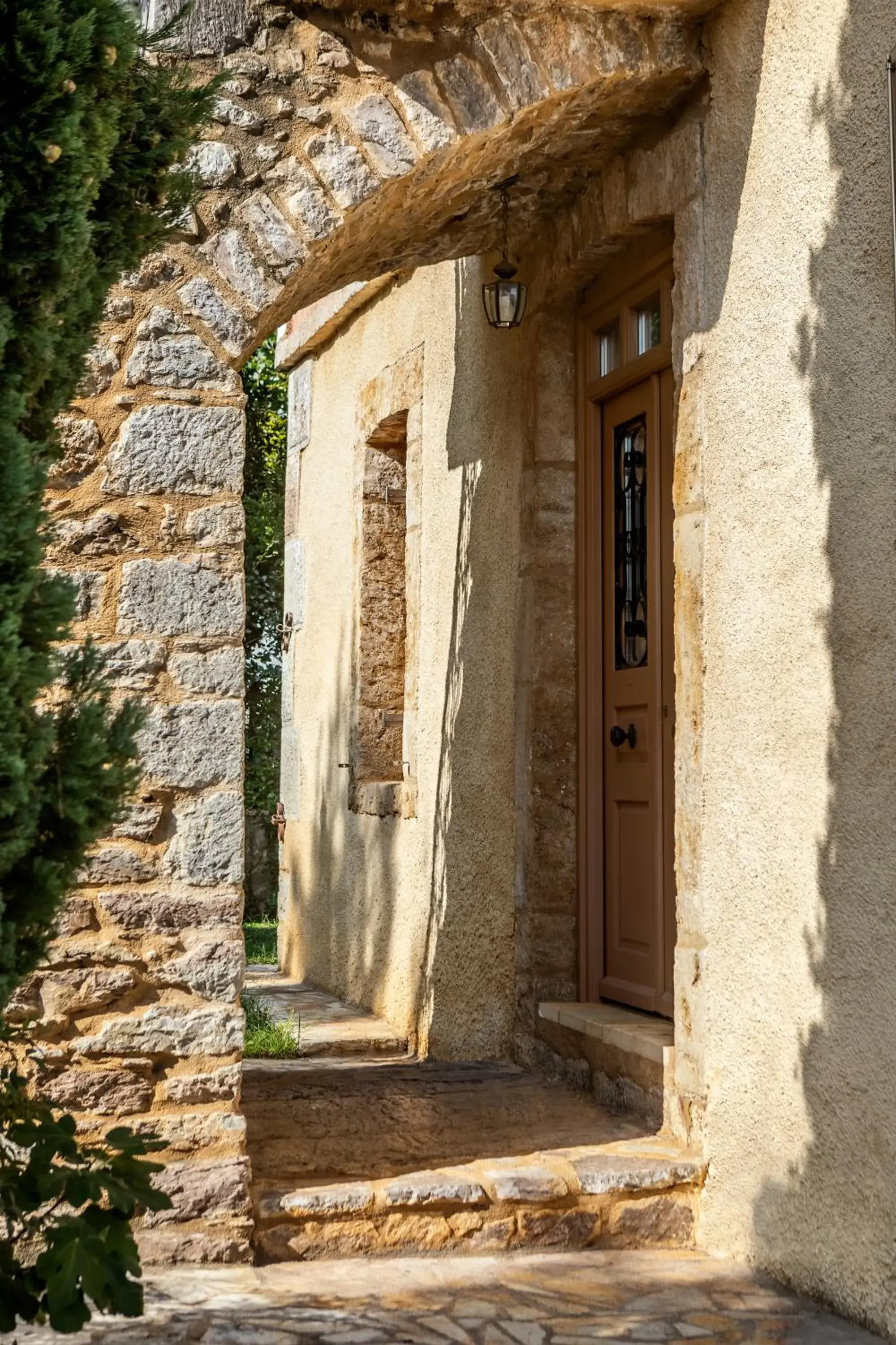 Property building in Archontiko Parnassus Dadi Property building in Archontiko Parnassus Dadi