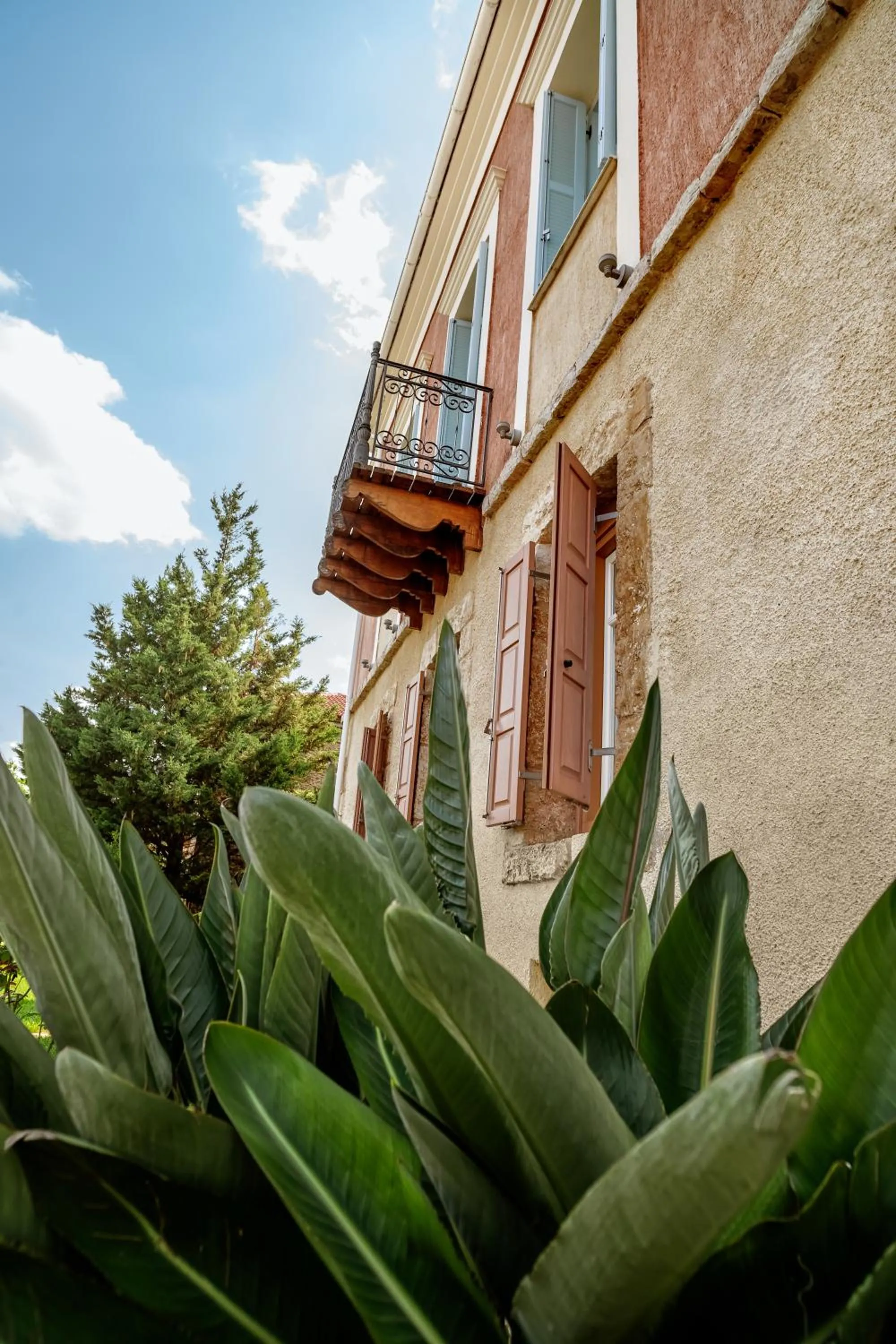 Property building in Archontiko Parnassus Dadi