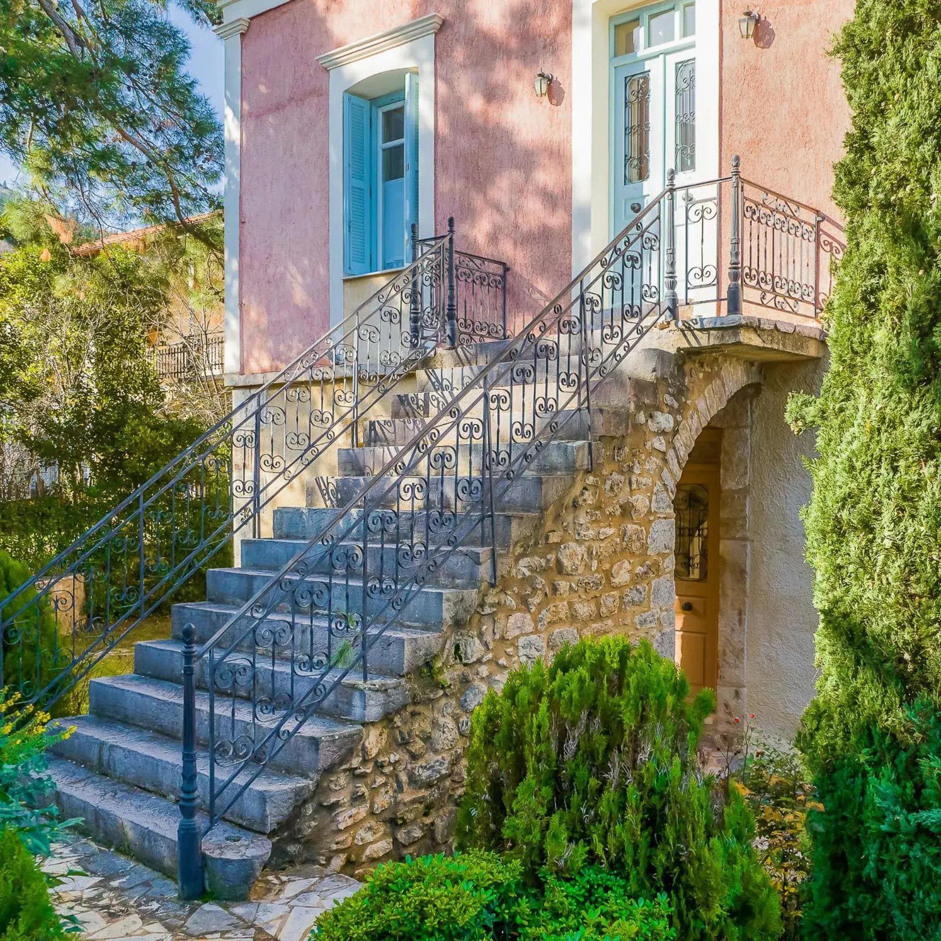 Archontiko Parnassus Dadi Archontiko Parnassus Dadi