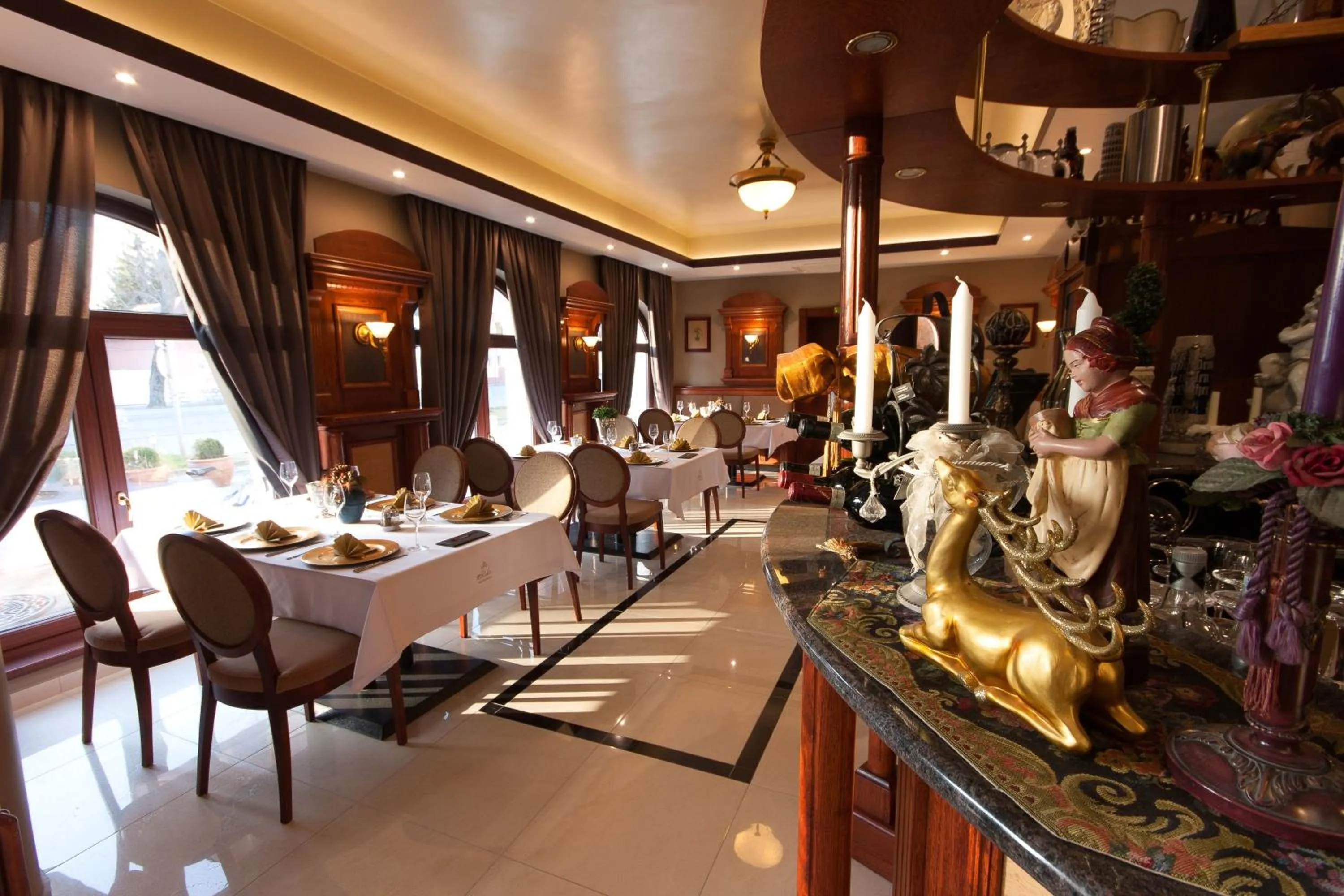 Restaurant/places to eat in Xavin Wellness Hotel & Restaurant