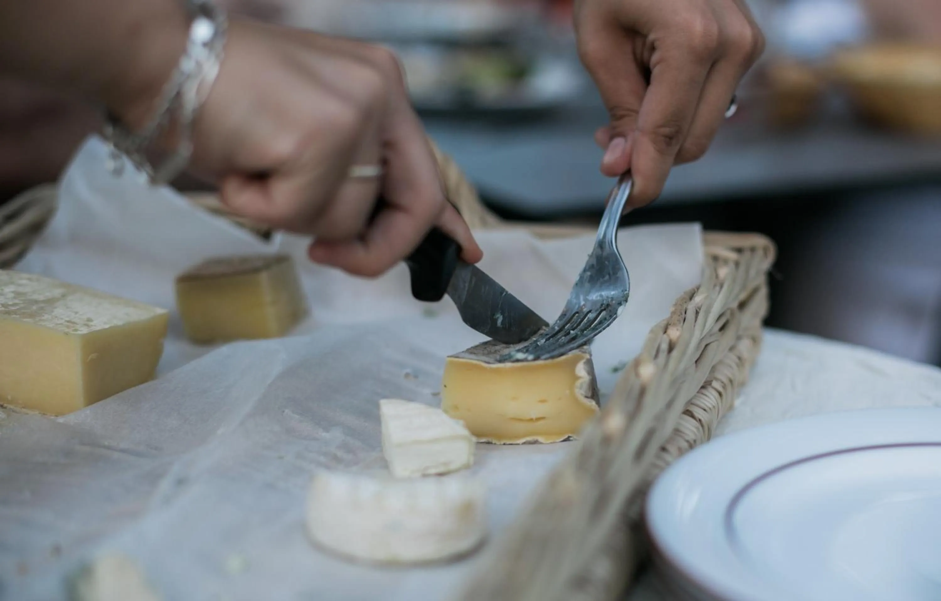 Restaurant/places to eat in L'Enclos des Lauriers Roses