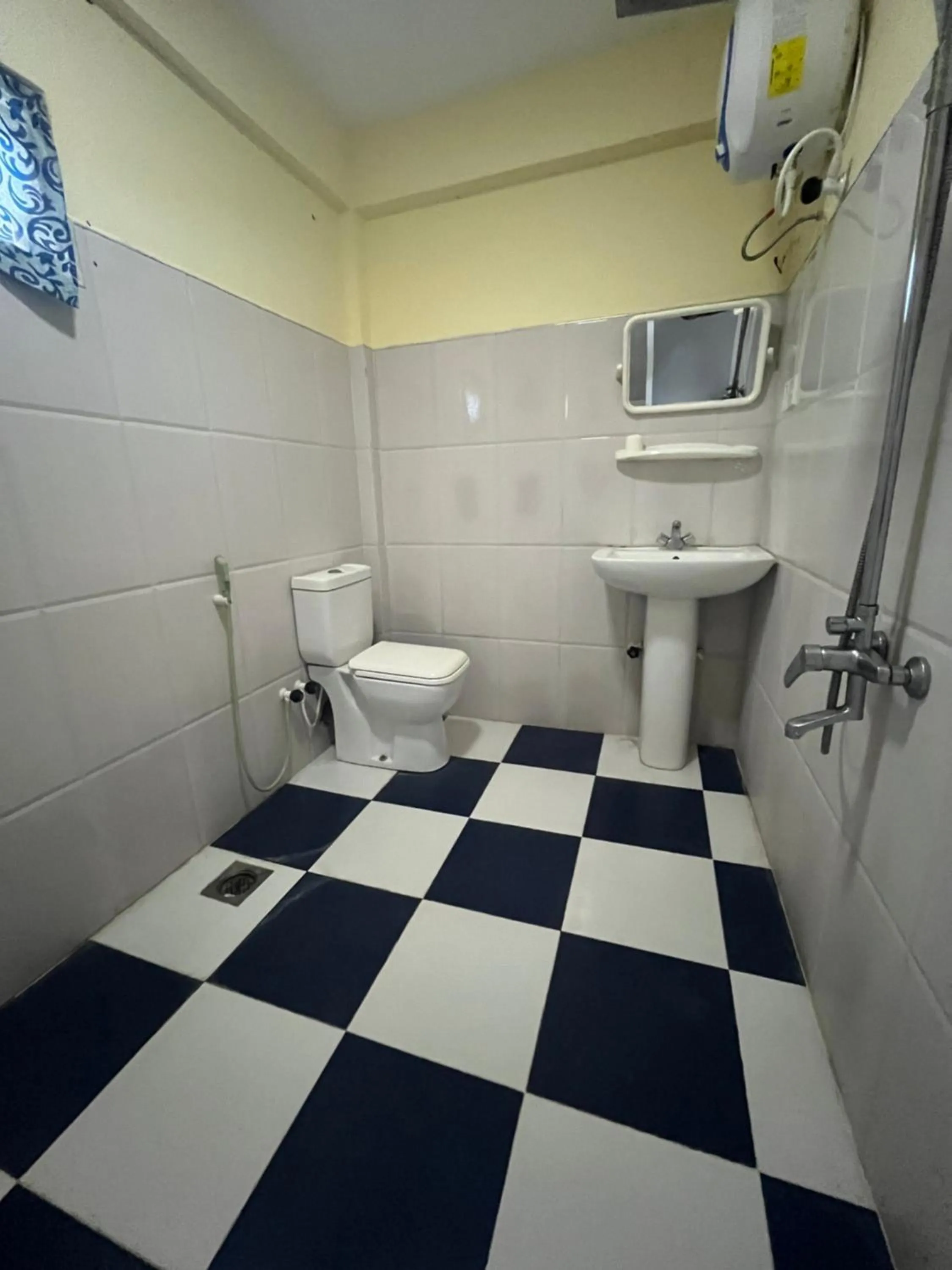 Shower in Oasis Wings Hotel