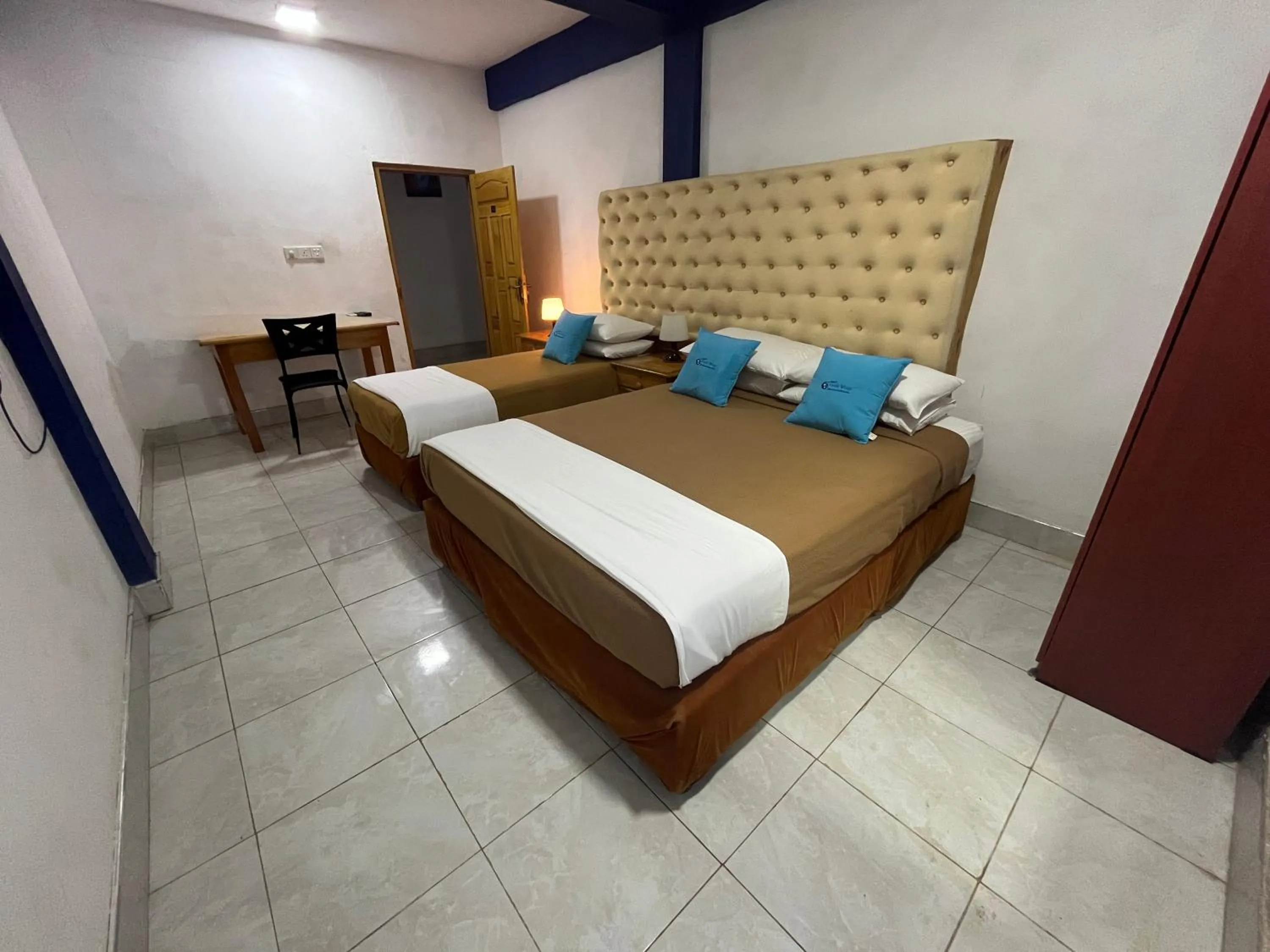 Bedroom, Bed in Oasis Wings Hotel