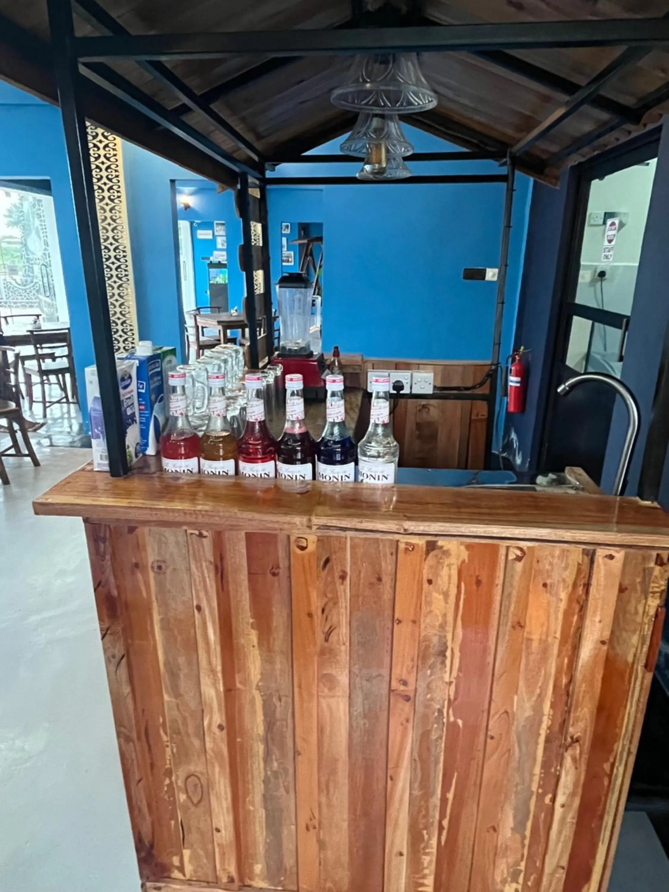 Lounge or bar in Oasis Wings Hotel