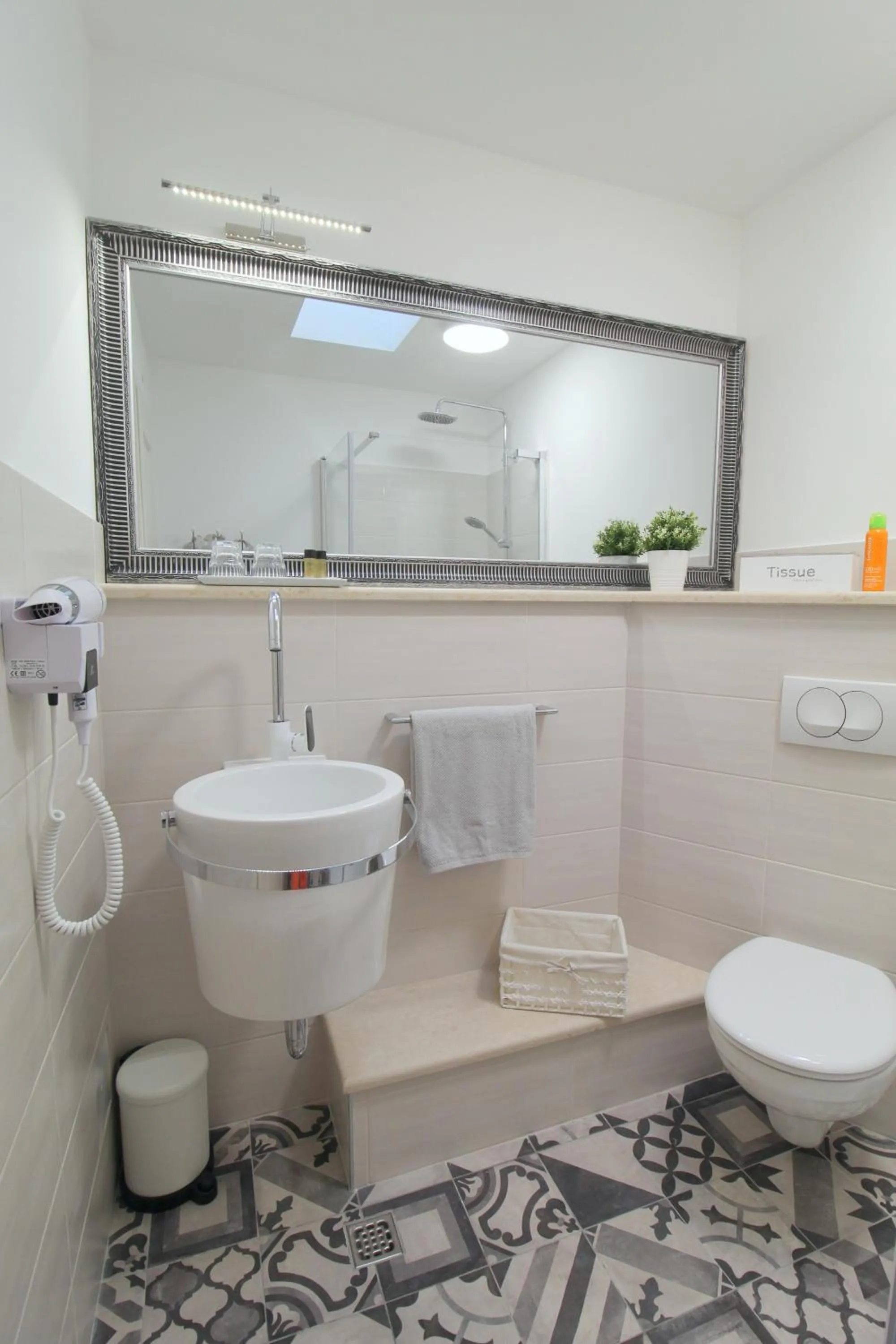 Toilet in Noemi's rooms