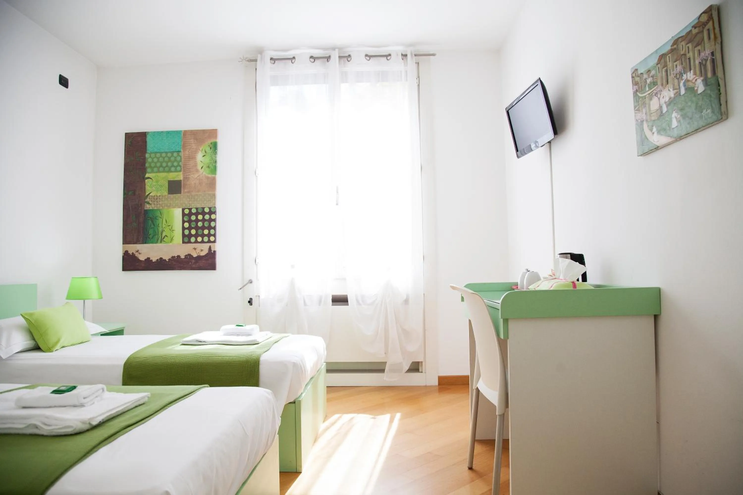 Photo of the whole room, Bed in B&B Botton D'Oro Basiglio