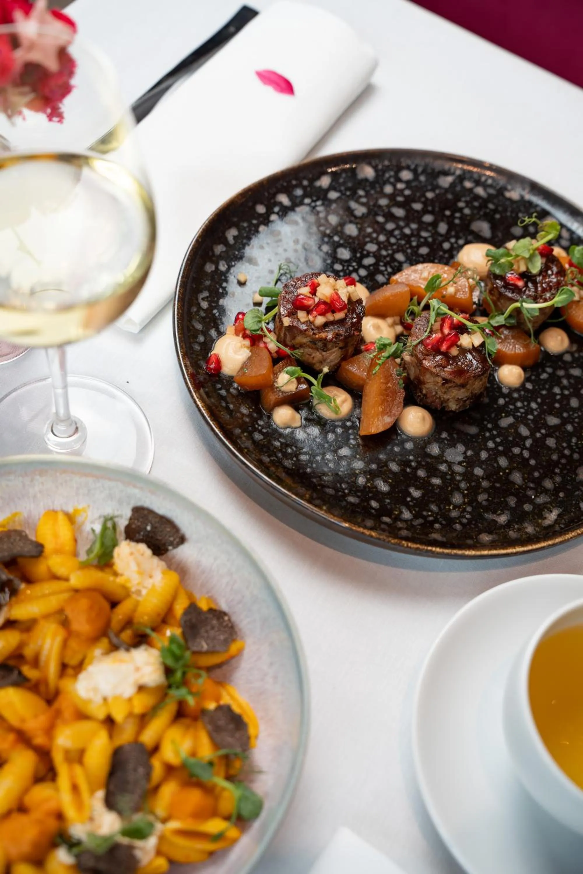 Food and drinks in Fauchon l'Hôtel Paris