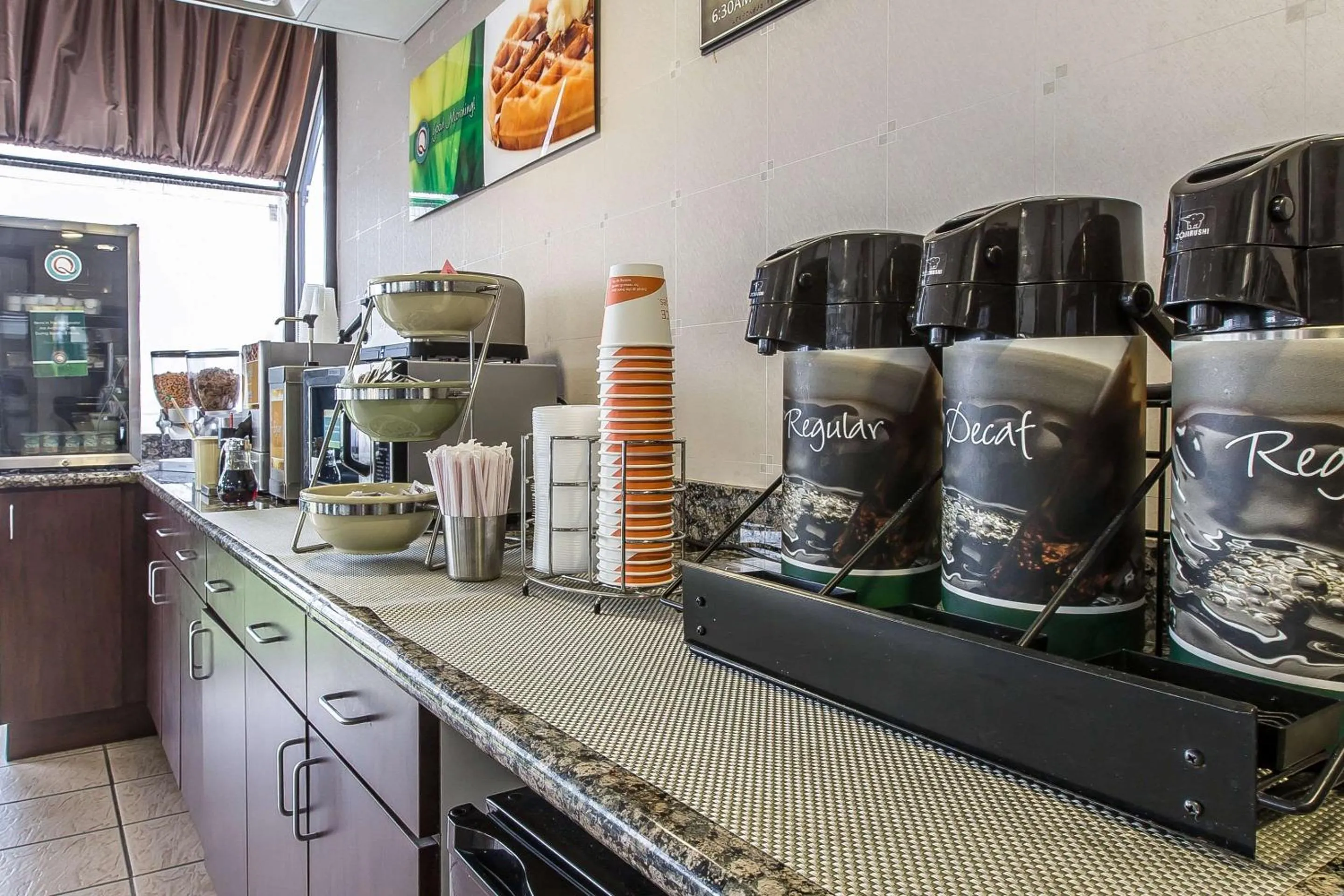 Restaurant/places to eat in Quality Inn Montgomery South