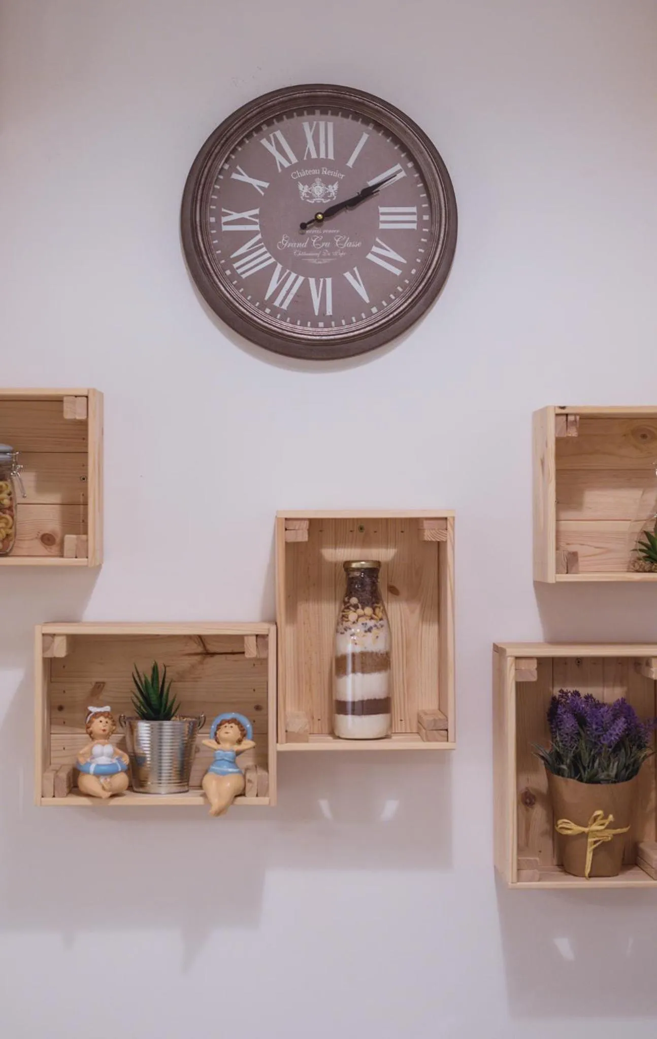 Decorative detail in Budapest Passage 1