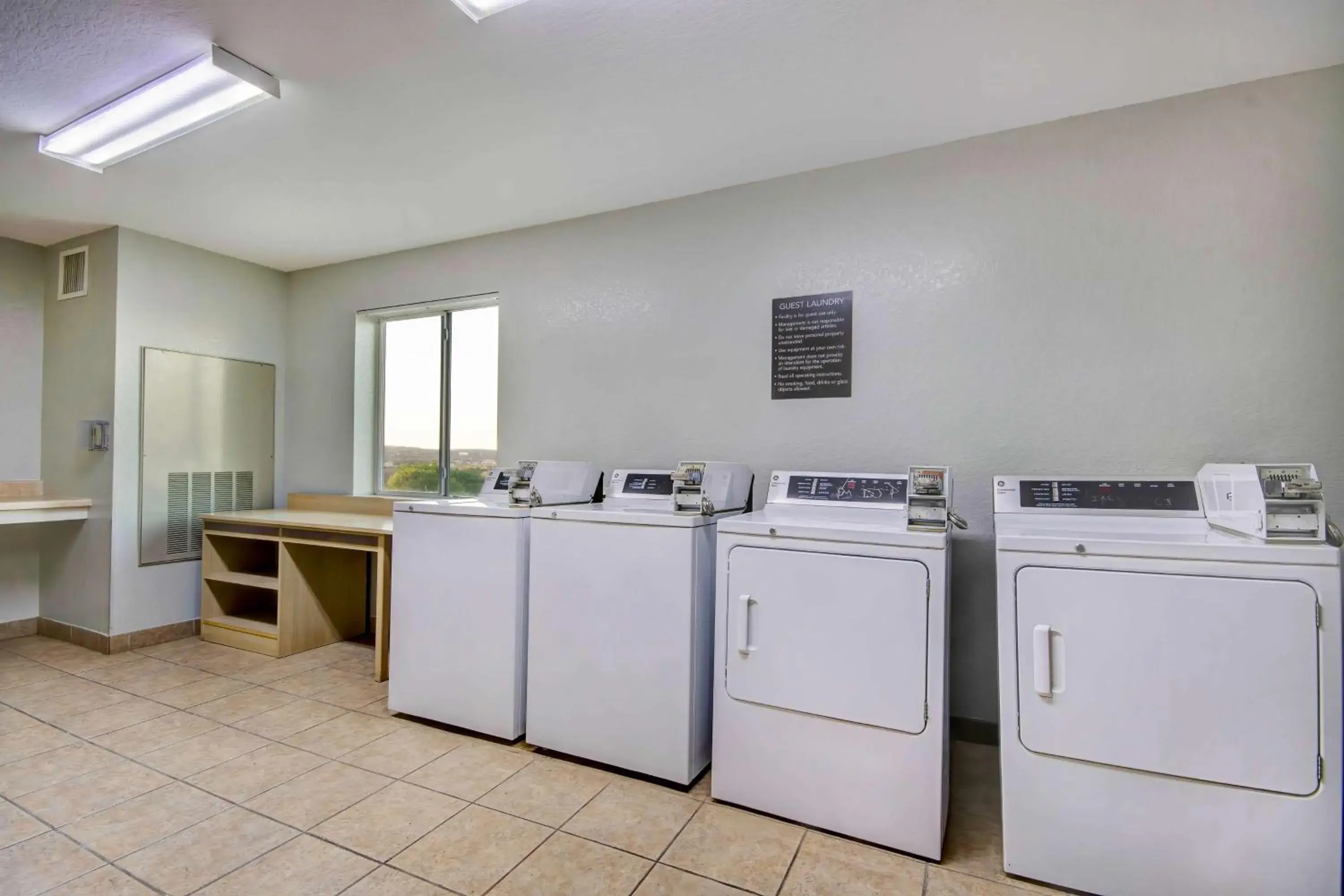 Property building in Motel 6-San Antonio, TX - Sea World North Property building in Motel 6-San Antonio, TX - Sea World North