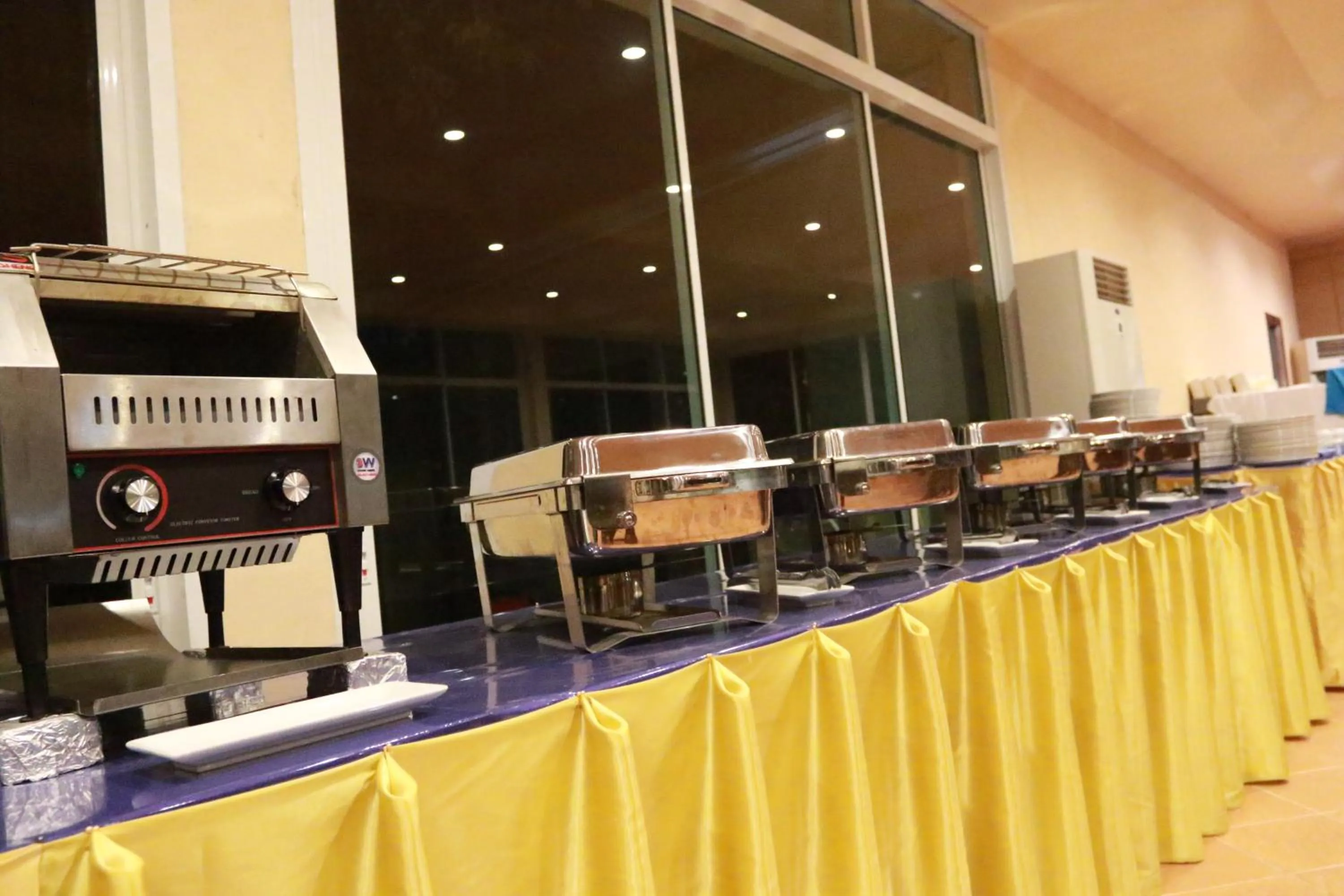 Restaurant/places to eat in The Pano Hotel & Residence