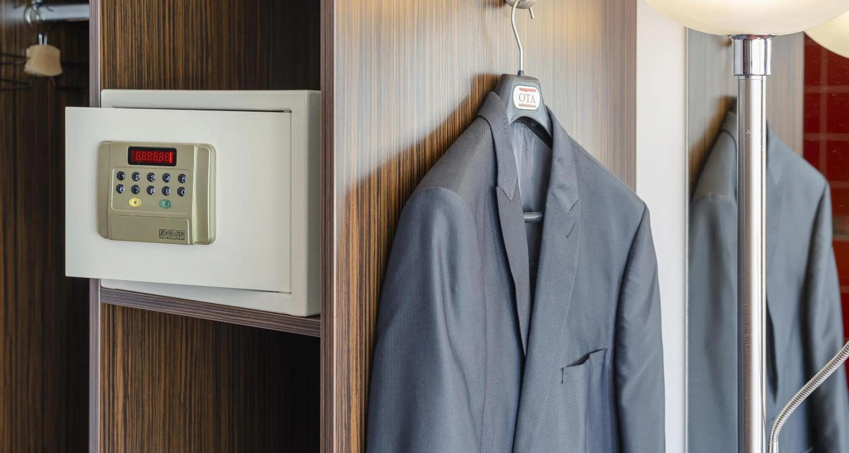 Bedroom in Best Western Plus Amedia Wien