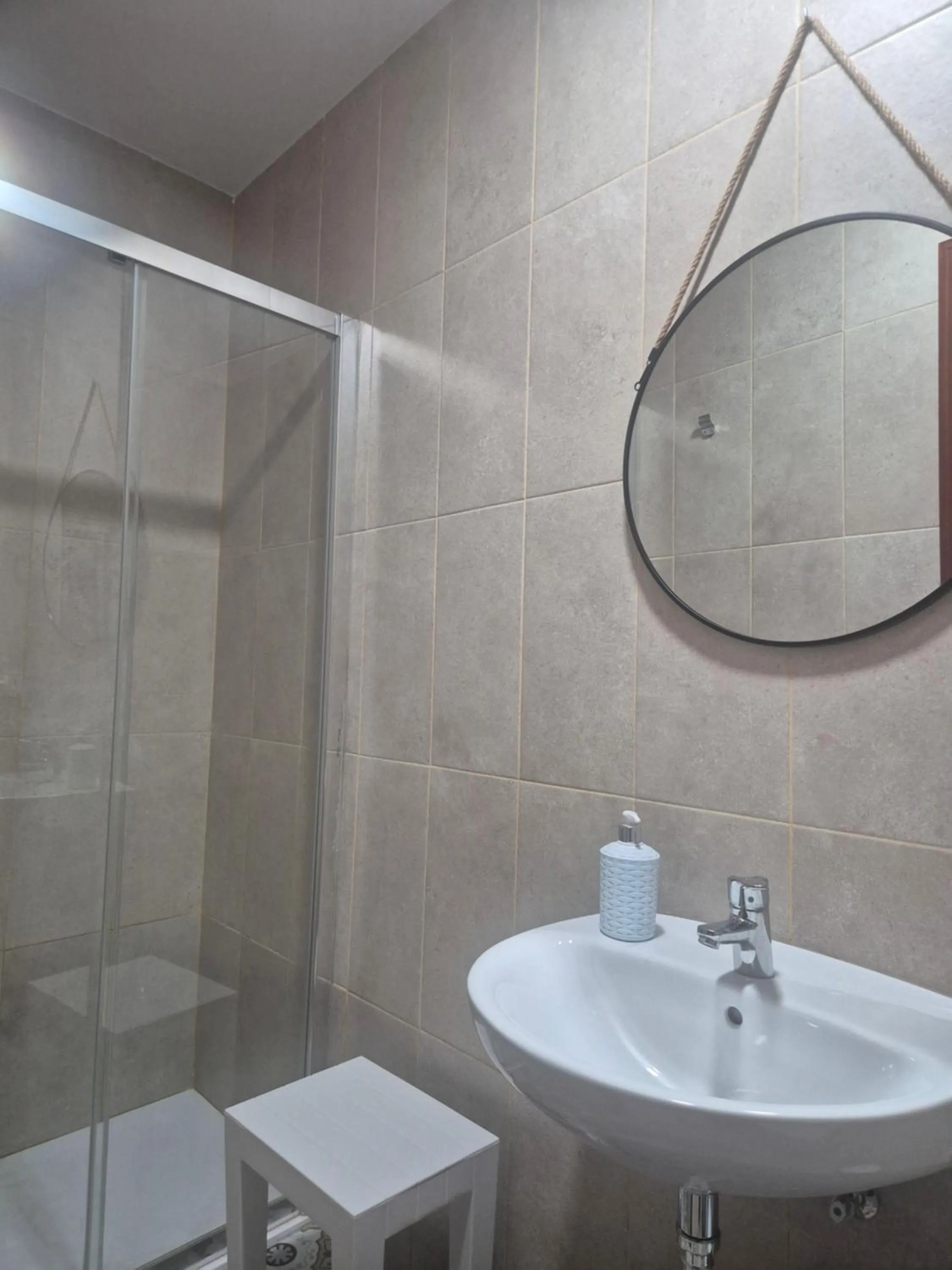 Bathroom in Pensión Javier