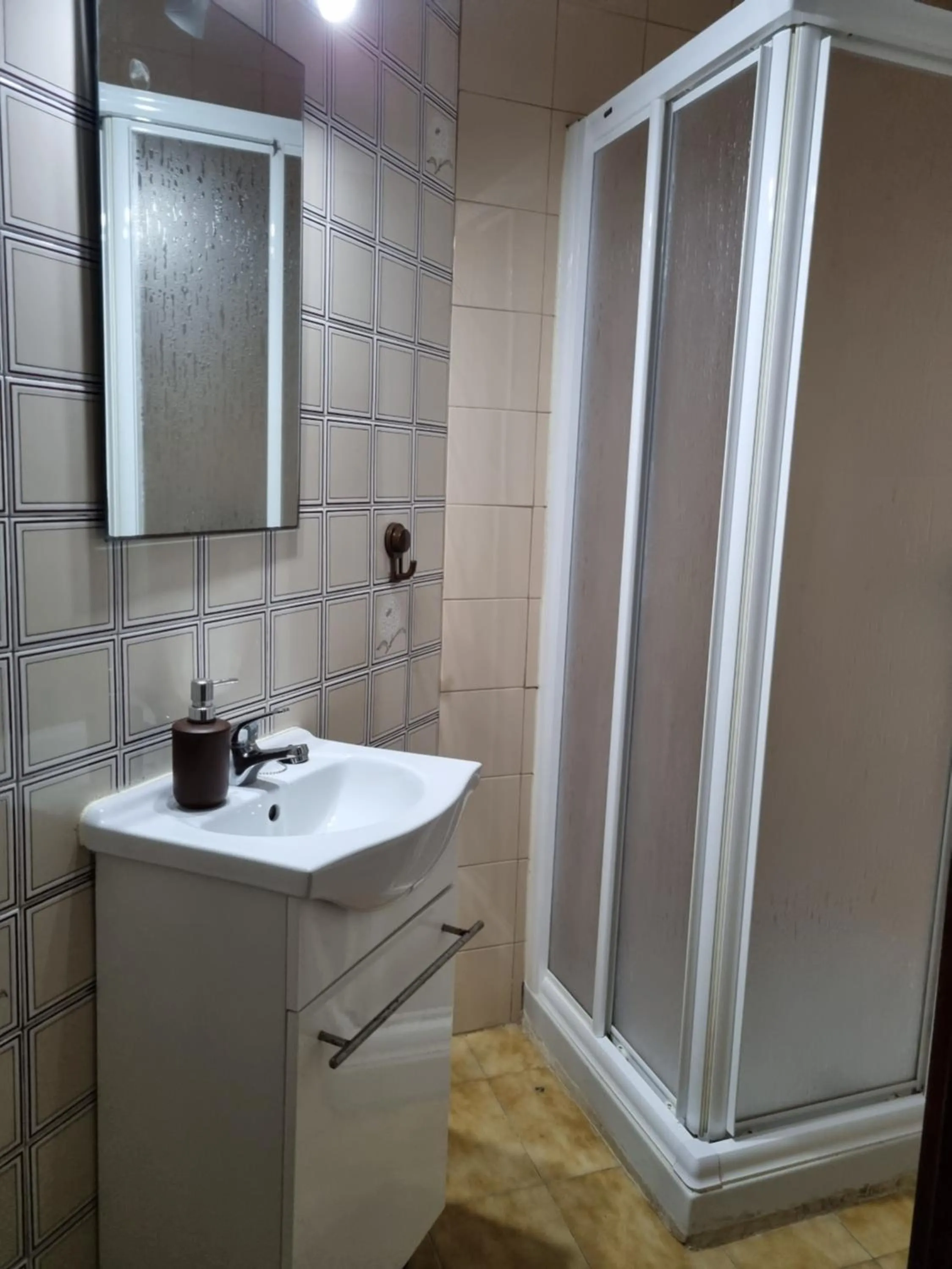 Bathroom in Pensión Javier