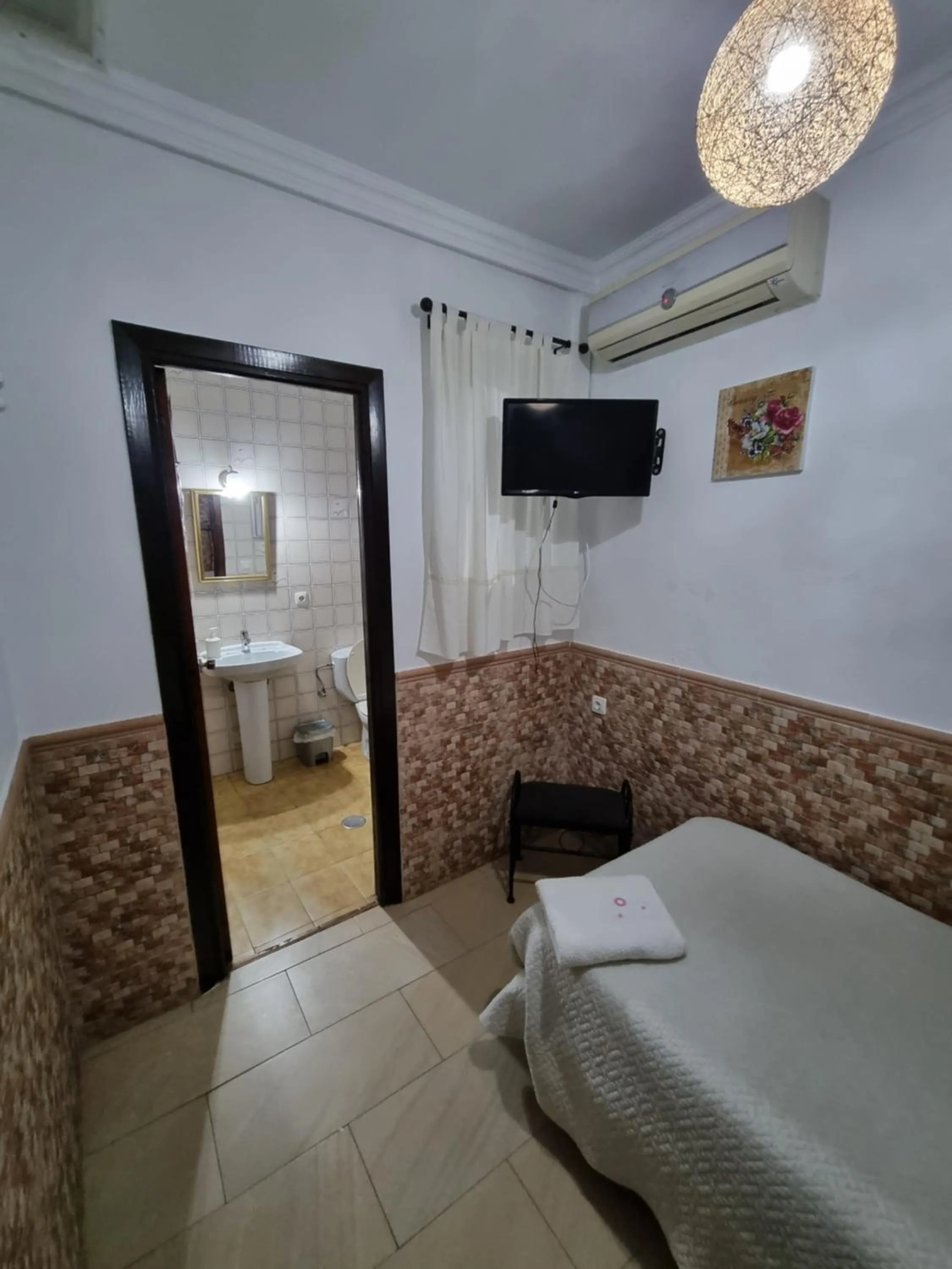 Bedroom, Bed in Pensión Javier