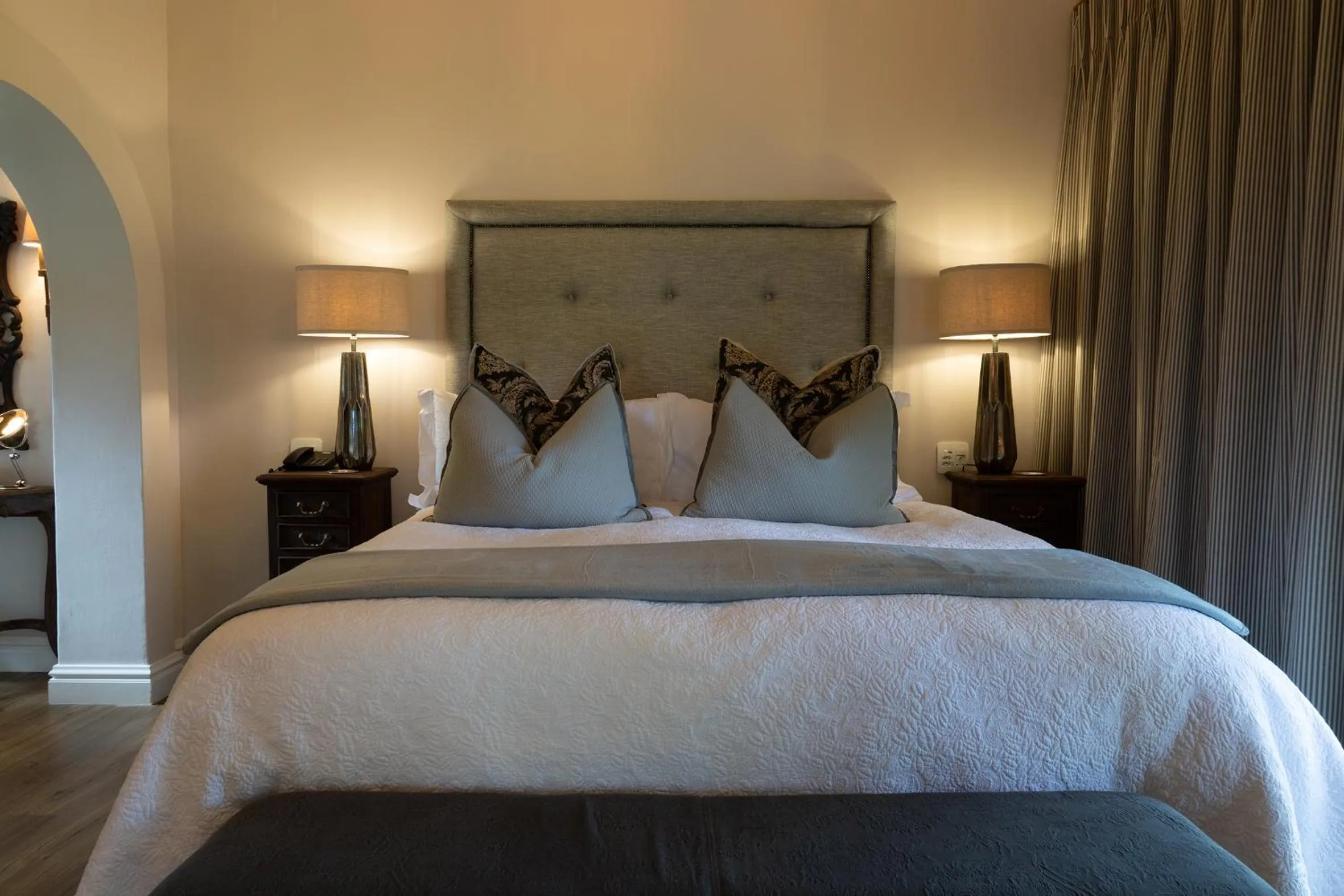 Bedroom, Bed in Hartford House