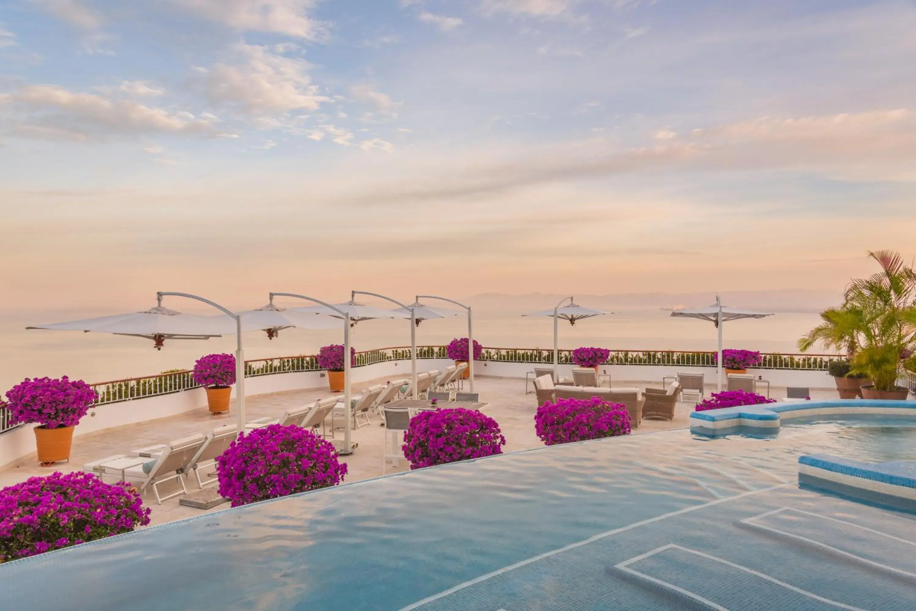 Swimming pool in Grand Miramar All Luxury Suites & Residences Swimming pool in Grand Miramar All Luxury Suites & Residences