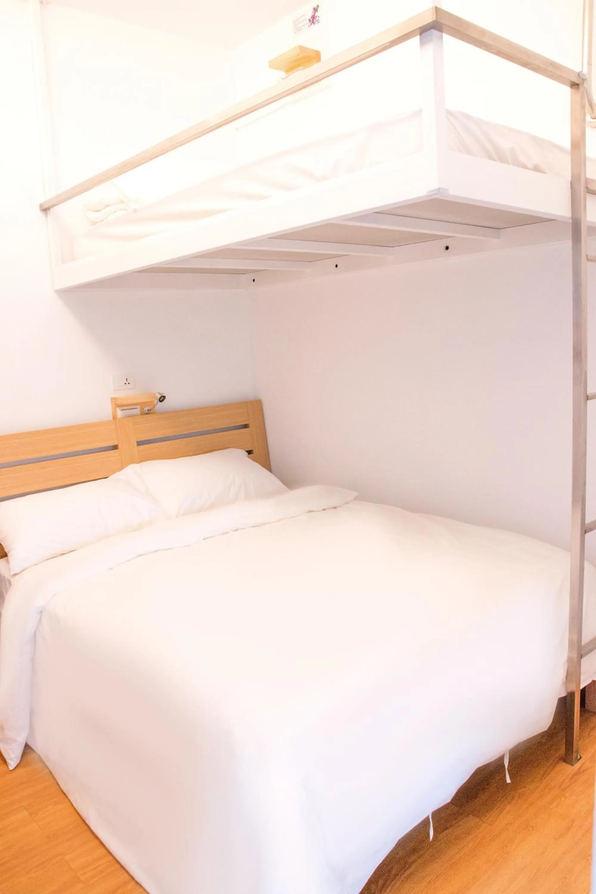 Bed in May Rooms Taipei Main Station