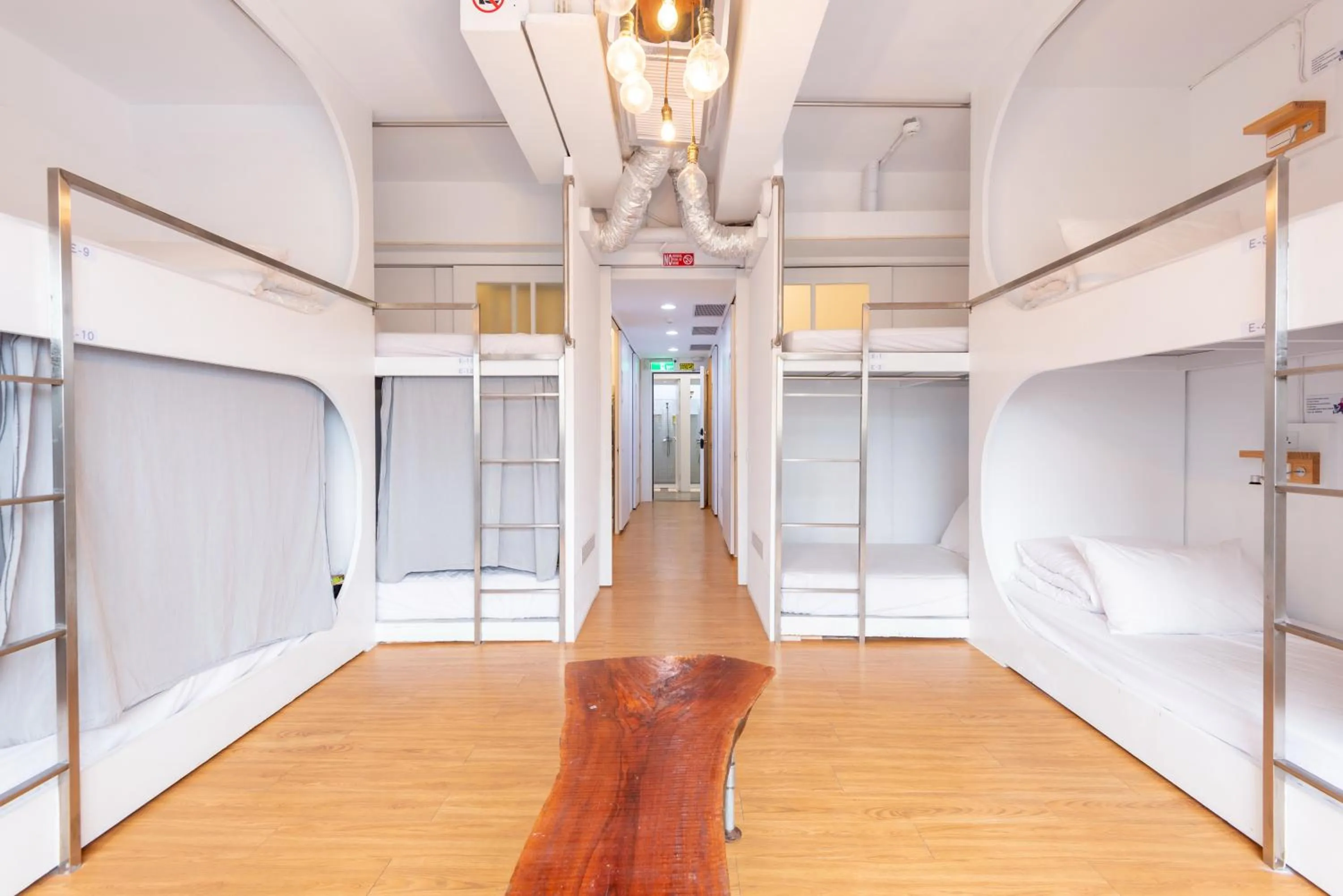 May Rooms Taipei Main Station