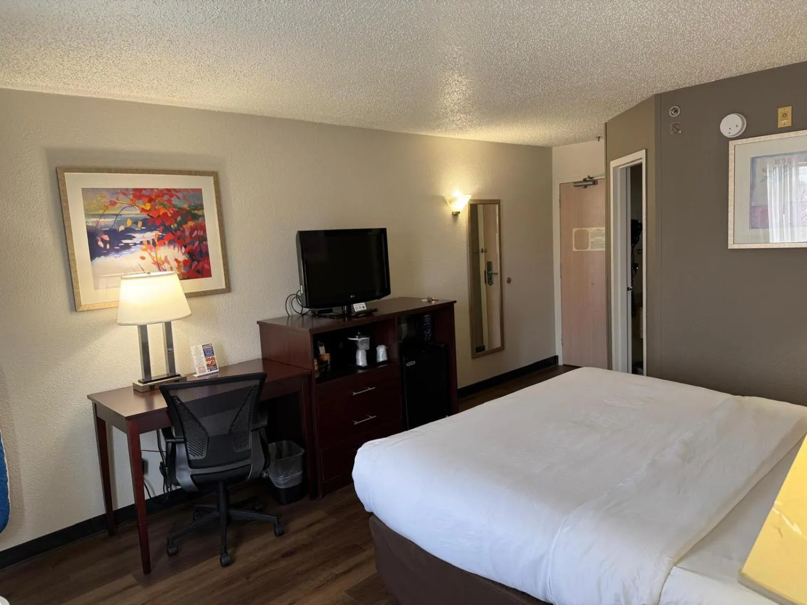 Bed in Quality Inn Newark - Wilmington