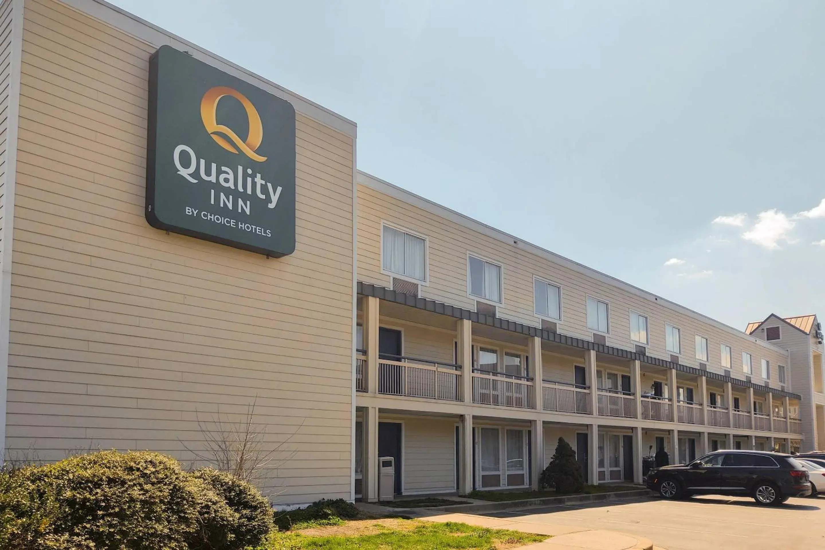 Property building in Quality Inn Newark - Wilmington Property building in Quality Inn Newark - Wilmington