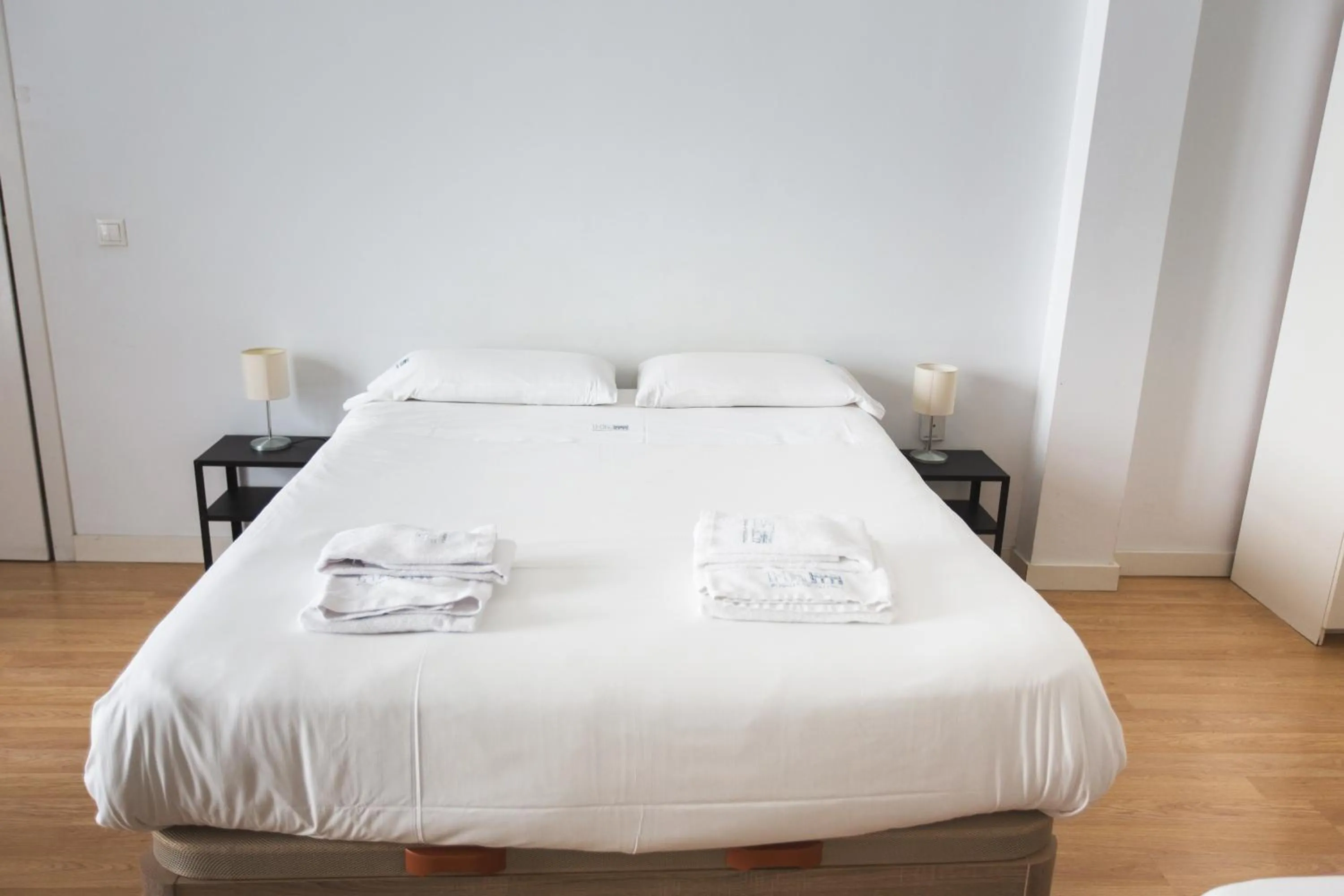Bed in Apartamentos Centro Cordoba by MiRa